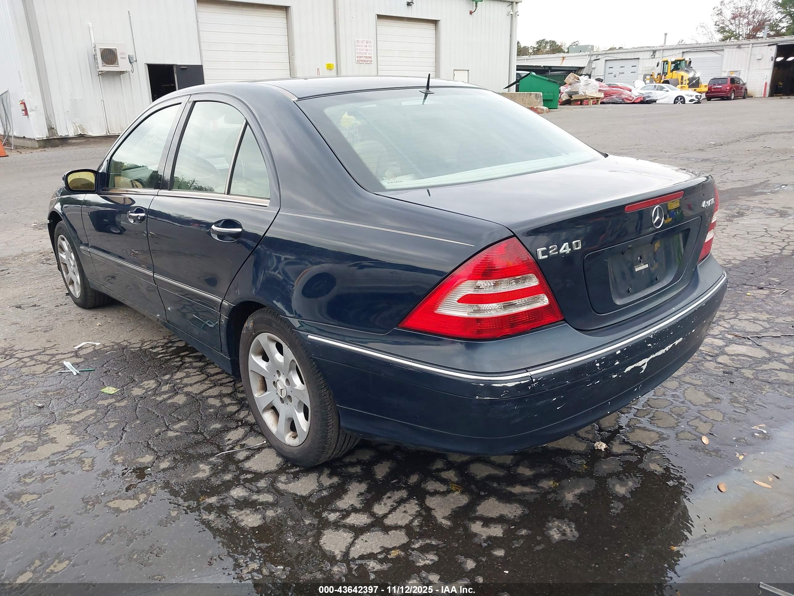 2005 Mercedes-benz C 240 Luxury 4matic Navy vin: WDBRF81J55F574088