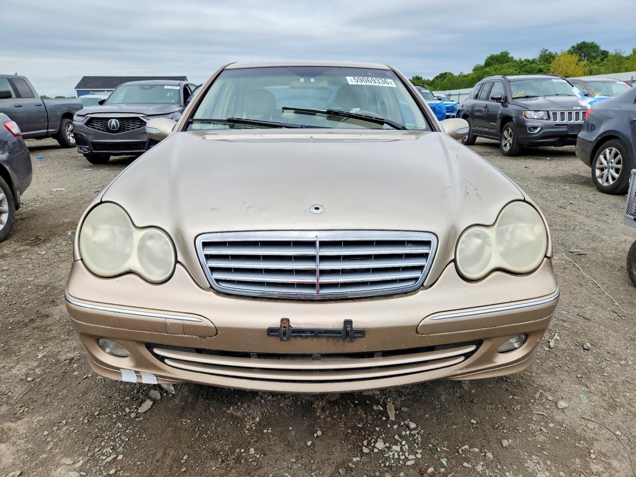 2005 Mercedes-benz C 240 4matic Cream vin: WDBRF81J55F595068