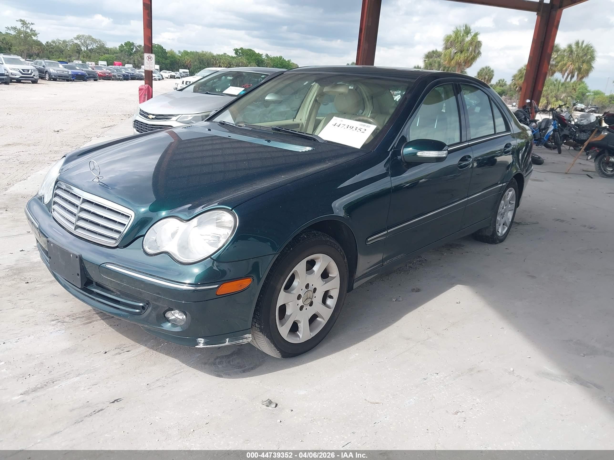 2005 Mercedes-benz C 240 Luxury 4matic Green vin: WDBRF81J55F644009