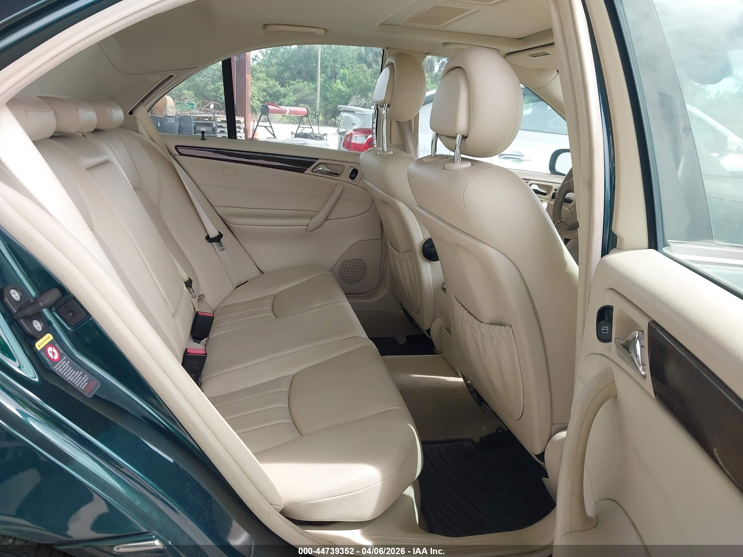 2005 Mercedes-benz C 240 Luxury 4matic Green vin: WDBRF81J55F644009