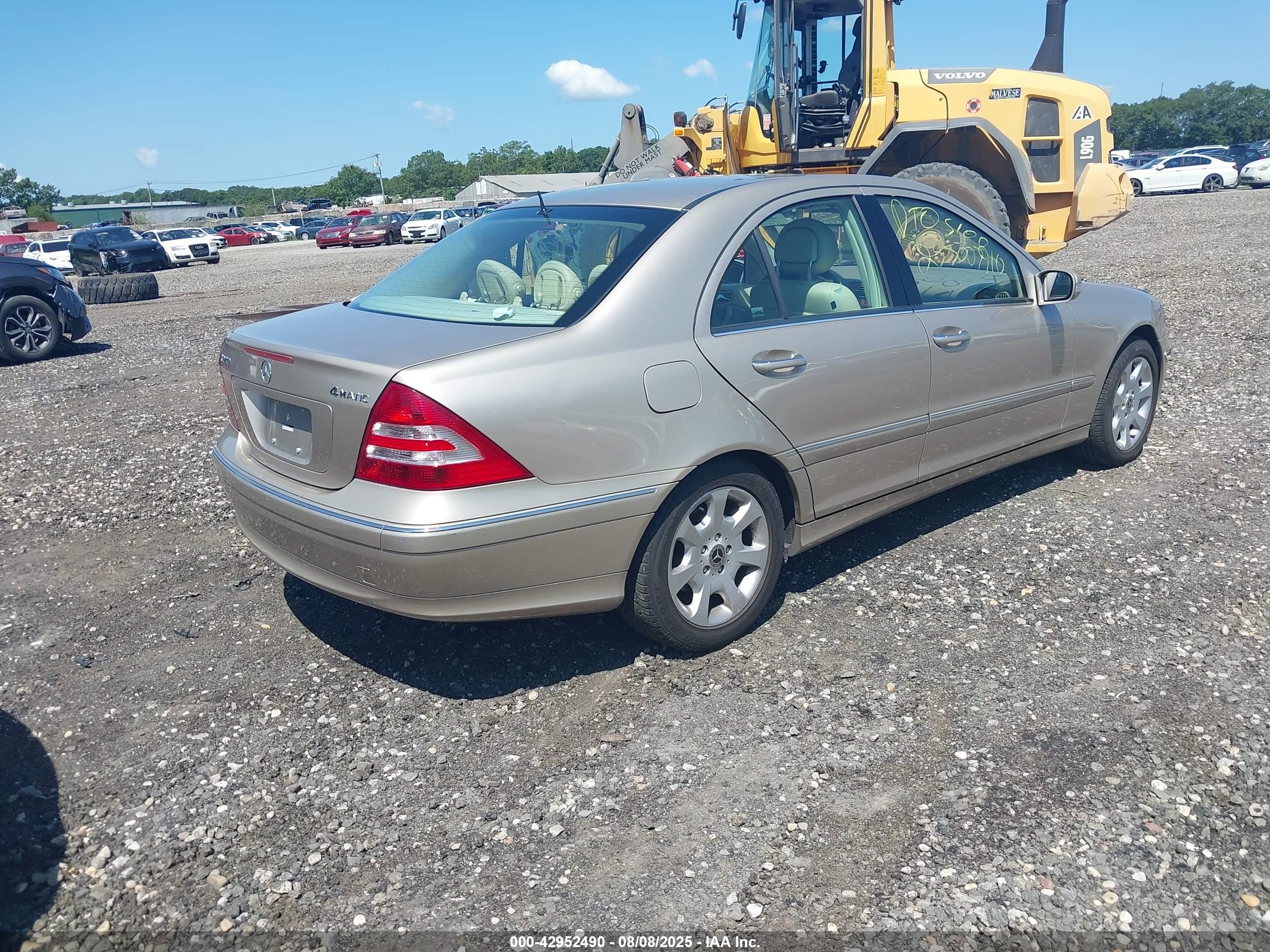 2005 Mercedes-benz C 240 Luxury 4matic Beige vin: WDBRF81J55F664213
