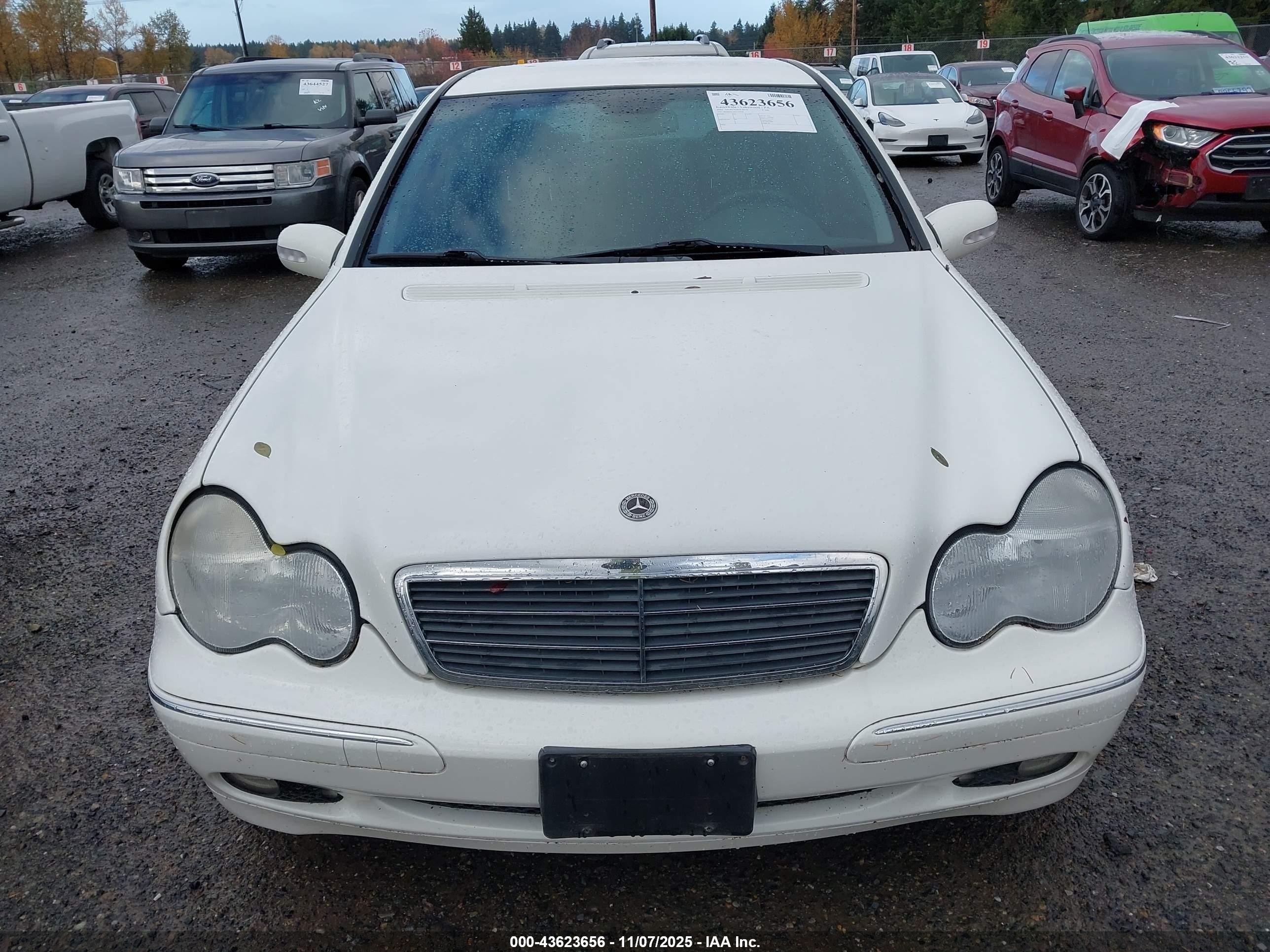 2003 Mercedes-benz C 240   Белый vin: WDBRF81J63F358036