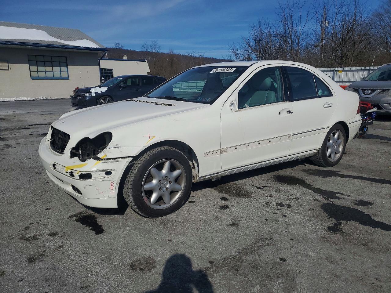 2004 Mercedes-benz C 240 4matic Белый vin: WDBRF81J64F459269