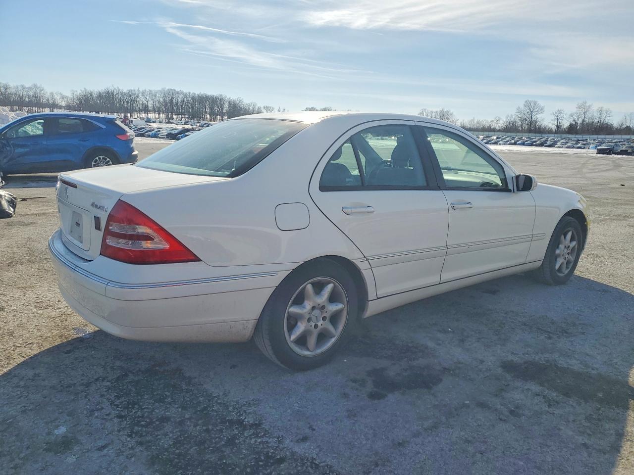 2004 Mercedes-benz C 240 4matic Белый vin: WDBRF81J64F459269