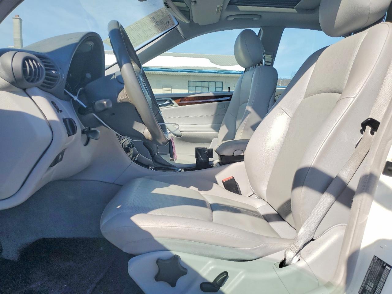 2004 Mercedes-benz C 240 4matic Белый vin: WDBRF81J64F459269