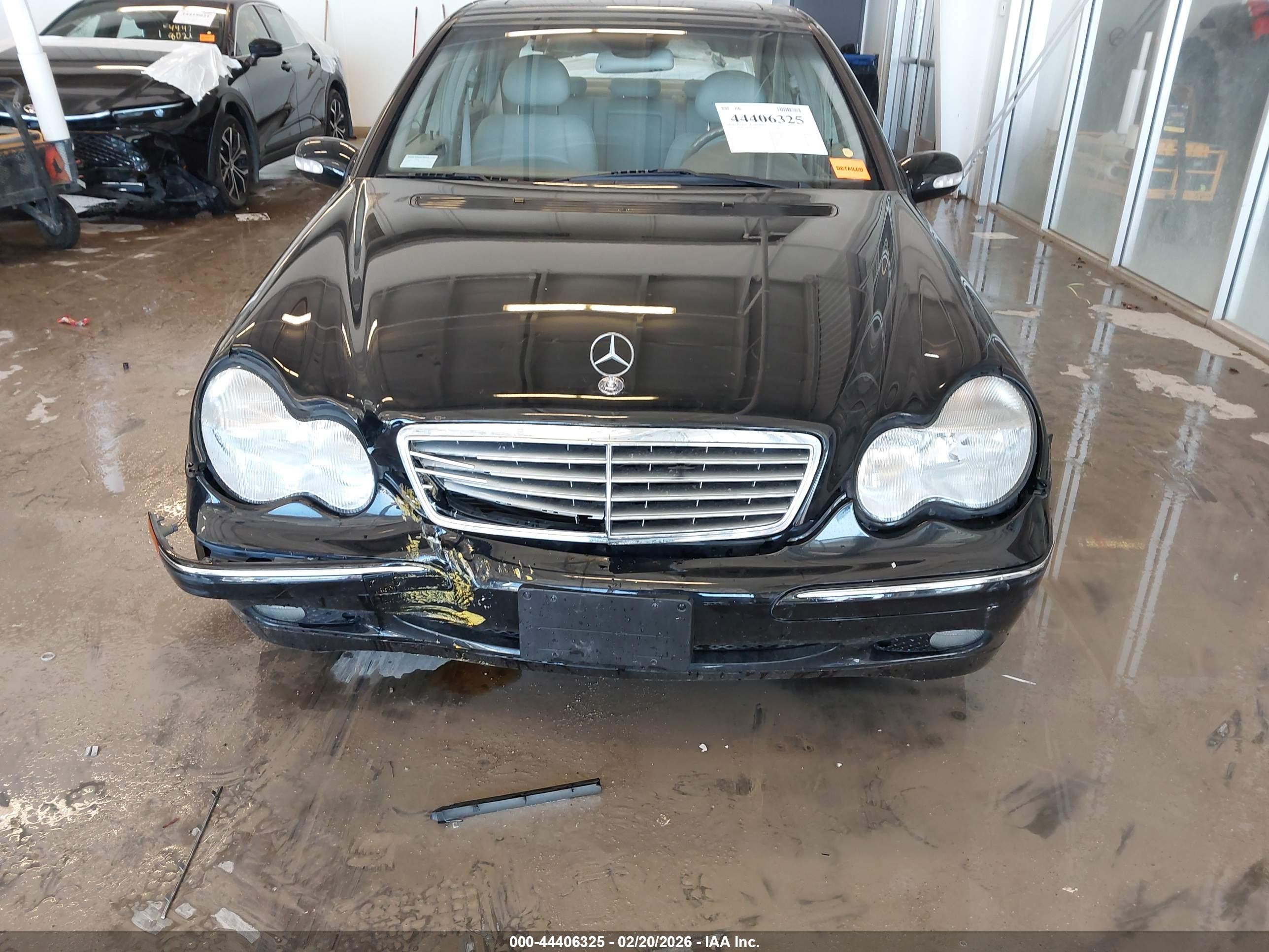 2003 Mercedes-benz C 240   Черный vin: WDBRF81J73F378330