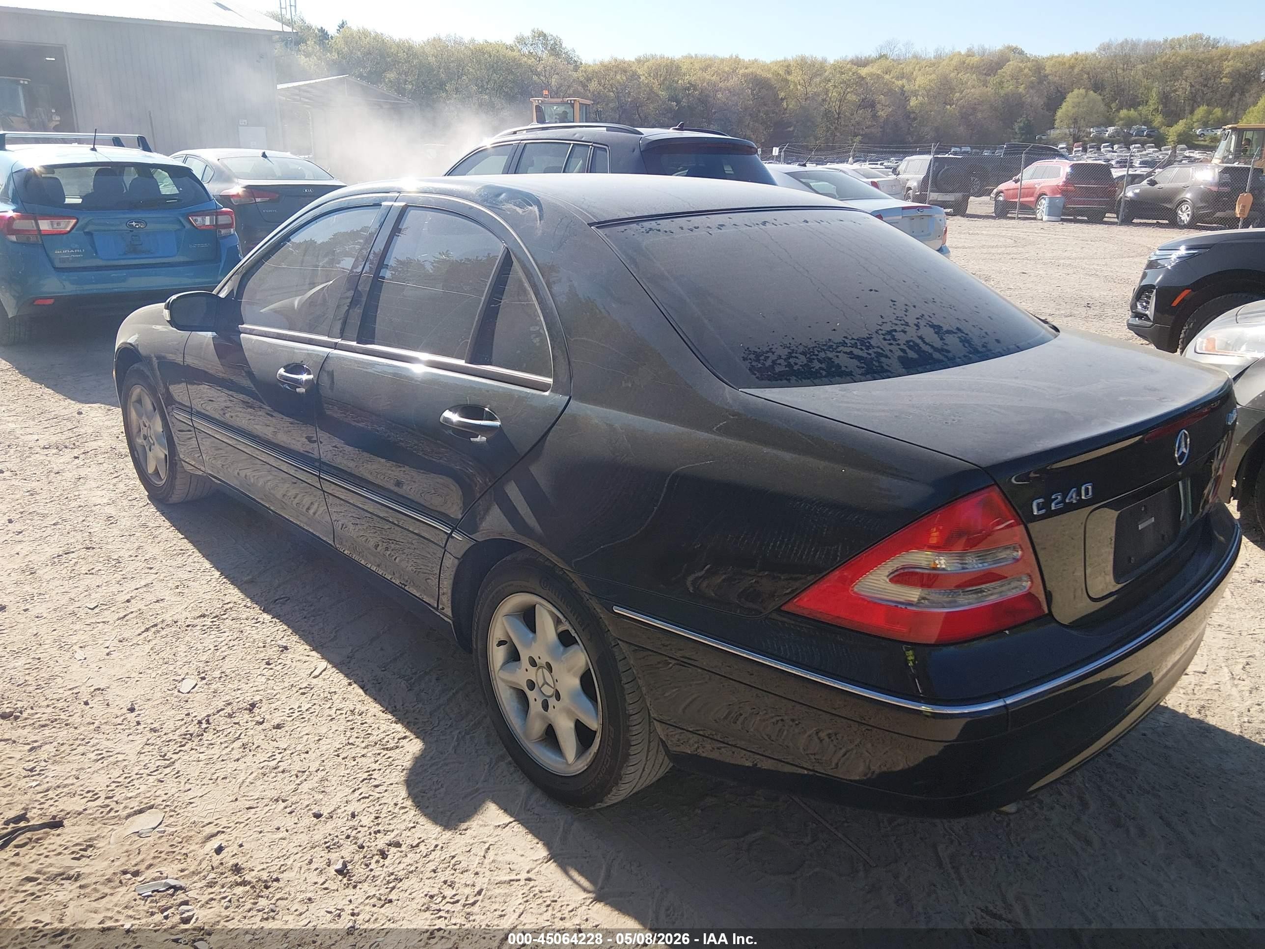 2003 Mercedes-benz C 240   Черный vin: WDBRF81J73F417465