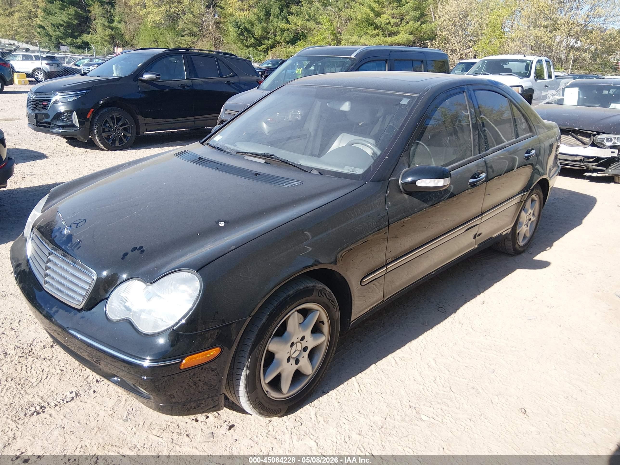 2003 Mercedes-benz C 240   Черный vin: WDBRF81J73F417465