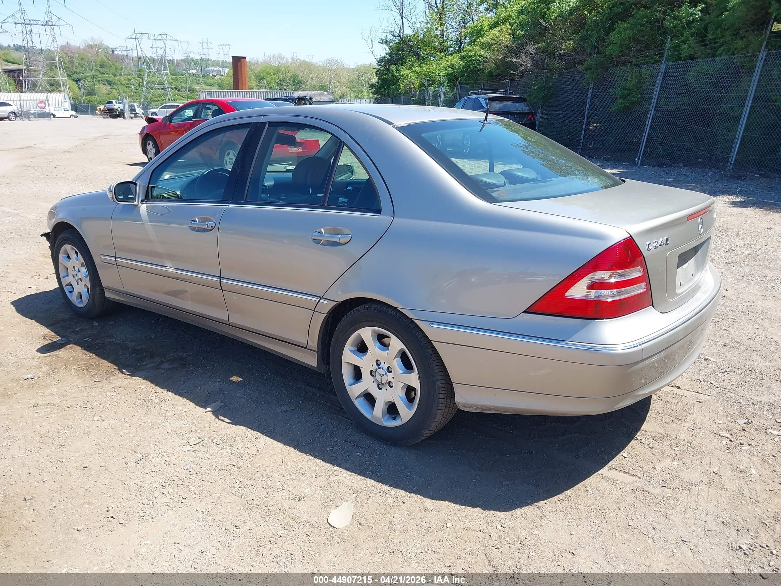 2005 Mercedes-benz C 240 Luxury 4matic Серебряный vin: WDBRF81J75F589711