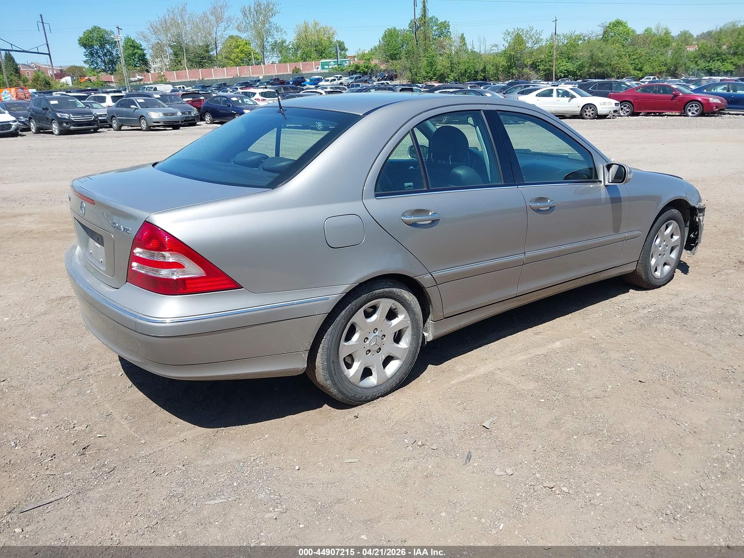 2005 Mercedes-benz C 240 Luxury 4matic Серебряный vin: WDBRF81J75F589711