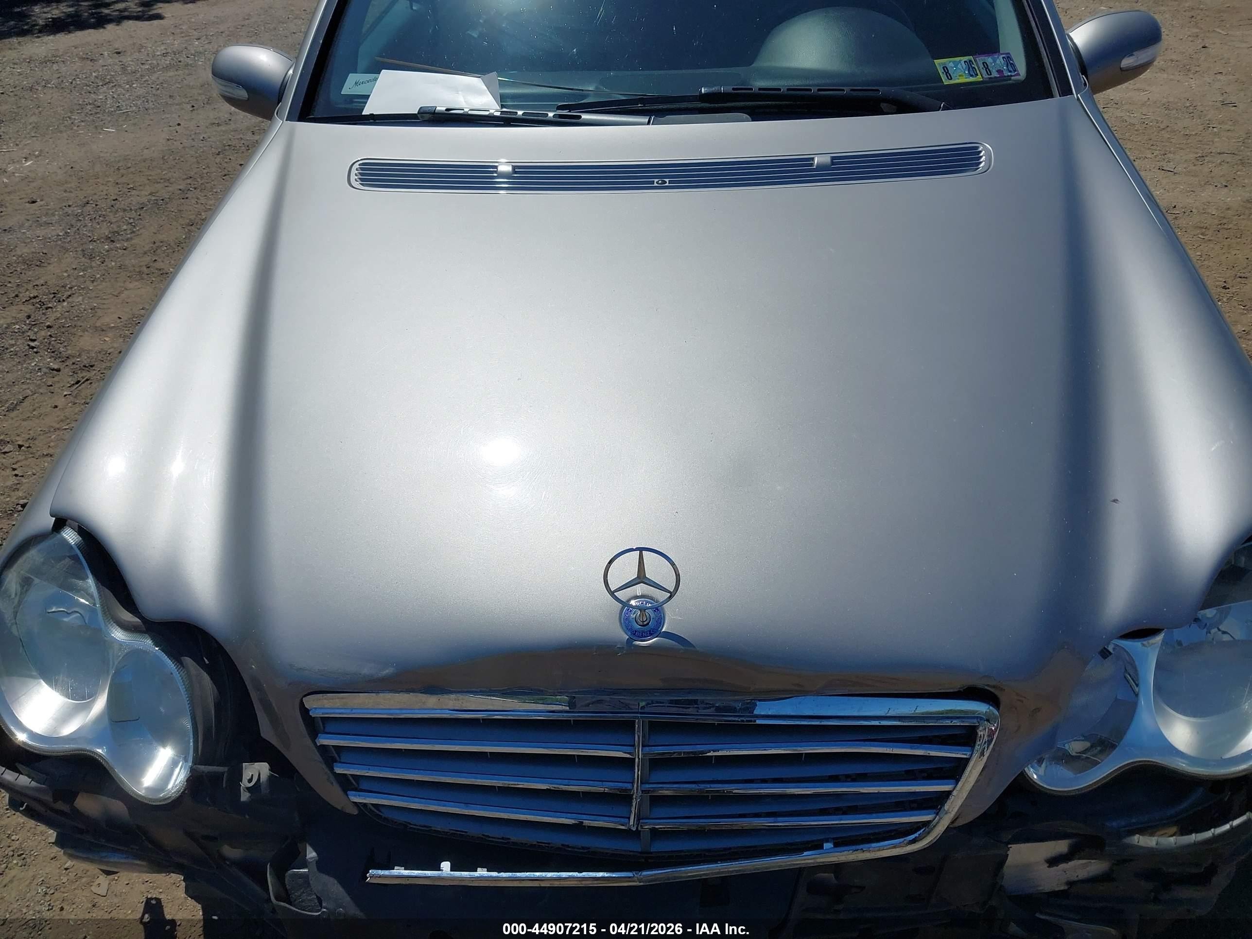 2005 Mercedes-benz C 240 Luxury 4matic Серебряный vin: WDBRF81J75F589711
