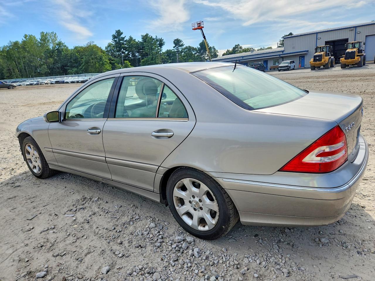 2005 Mercedes-benz C 240 4matic Beige vin: WDBRF81J75F671857