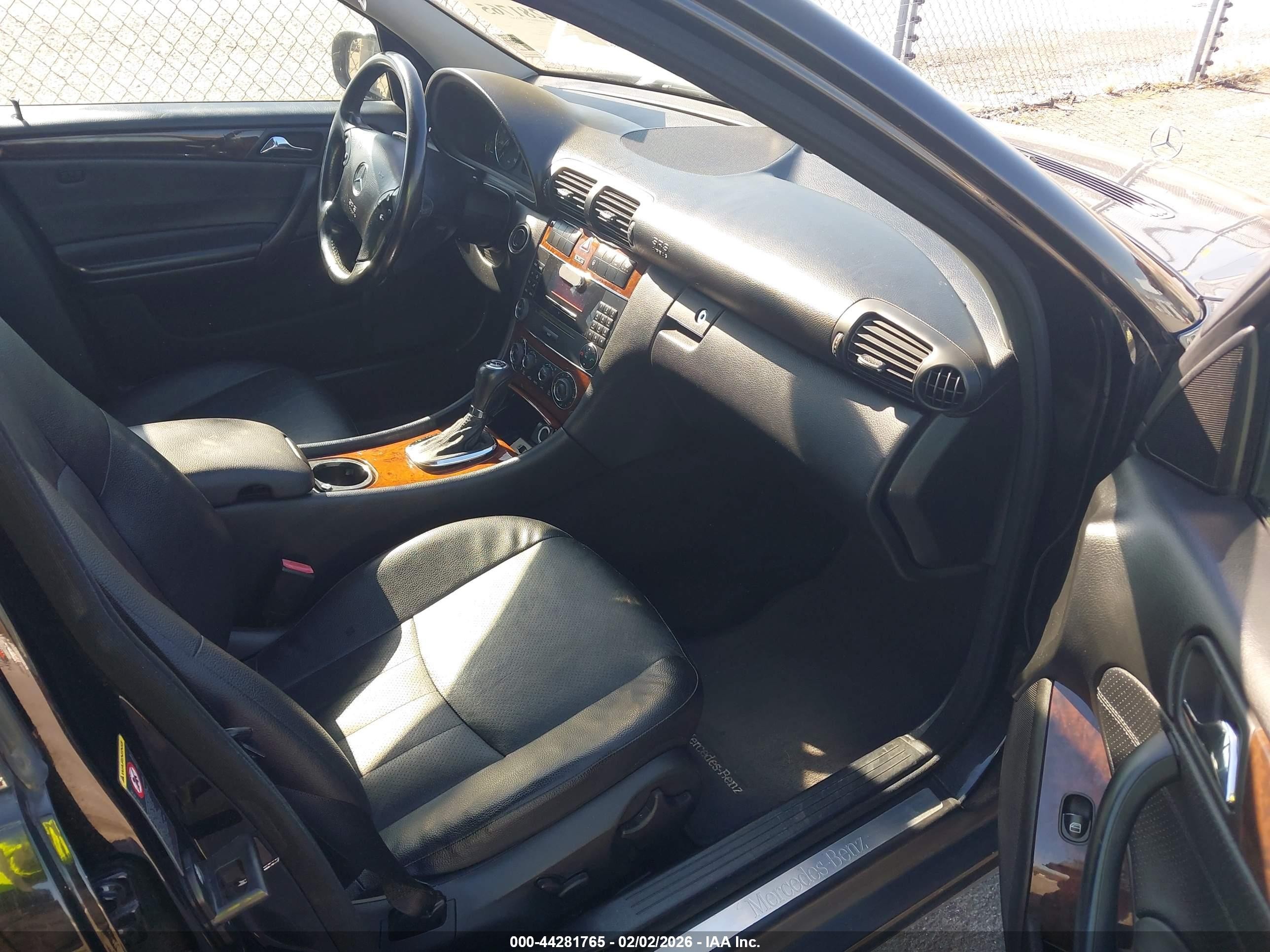 2005 Mercedes-benz C 240 Luxury 4matic Black vin: WDBRF81J75F716490