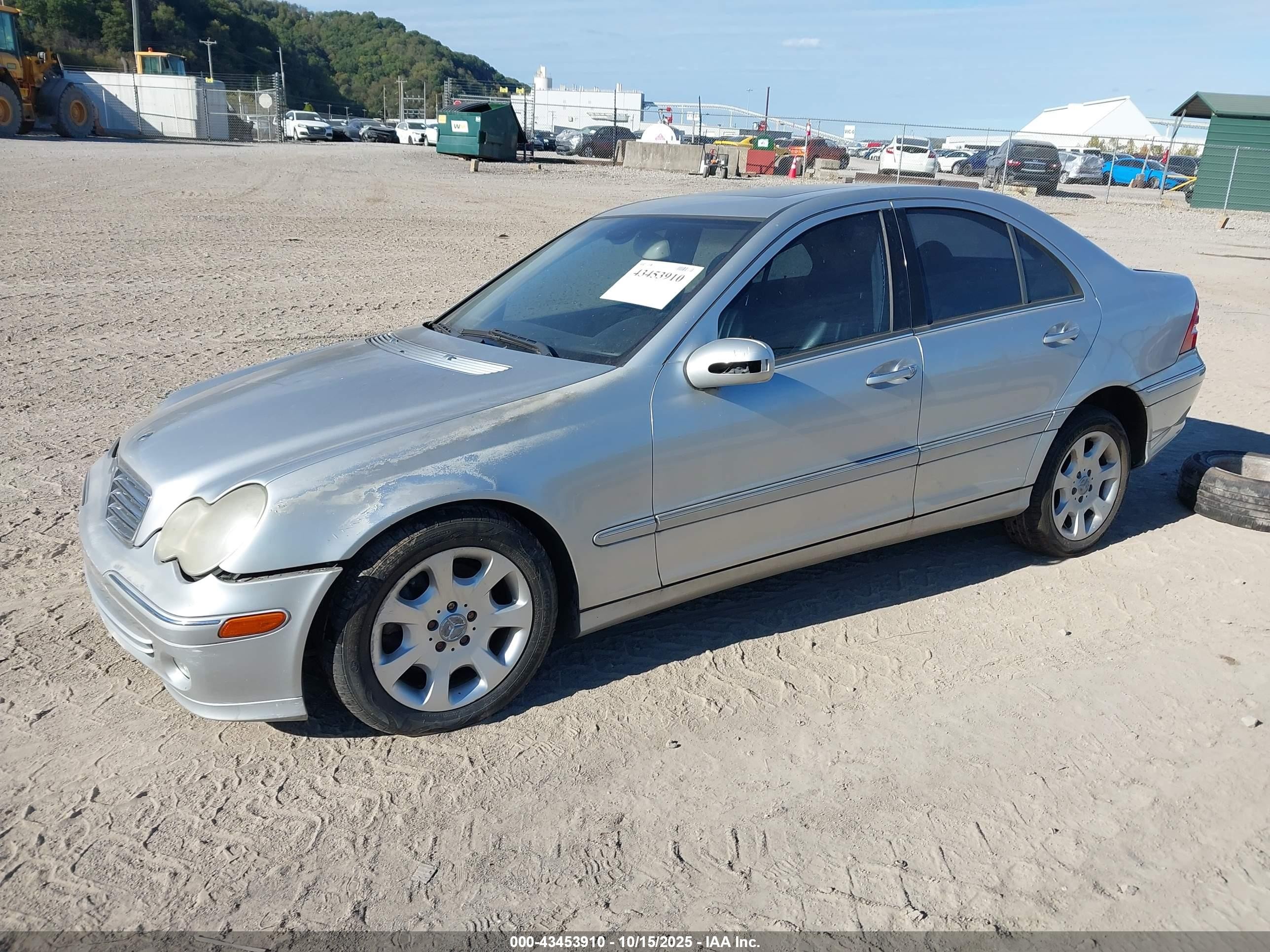 2005 Mercedes-benz C 240 Luxury 4matic Silver vin: WDBRF81J85F585120