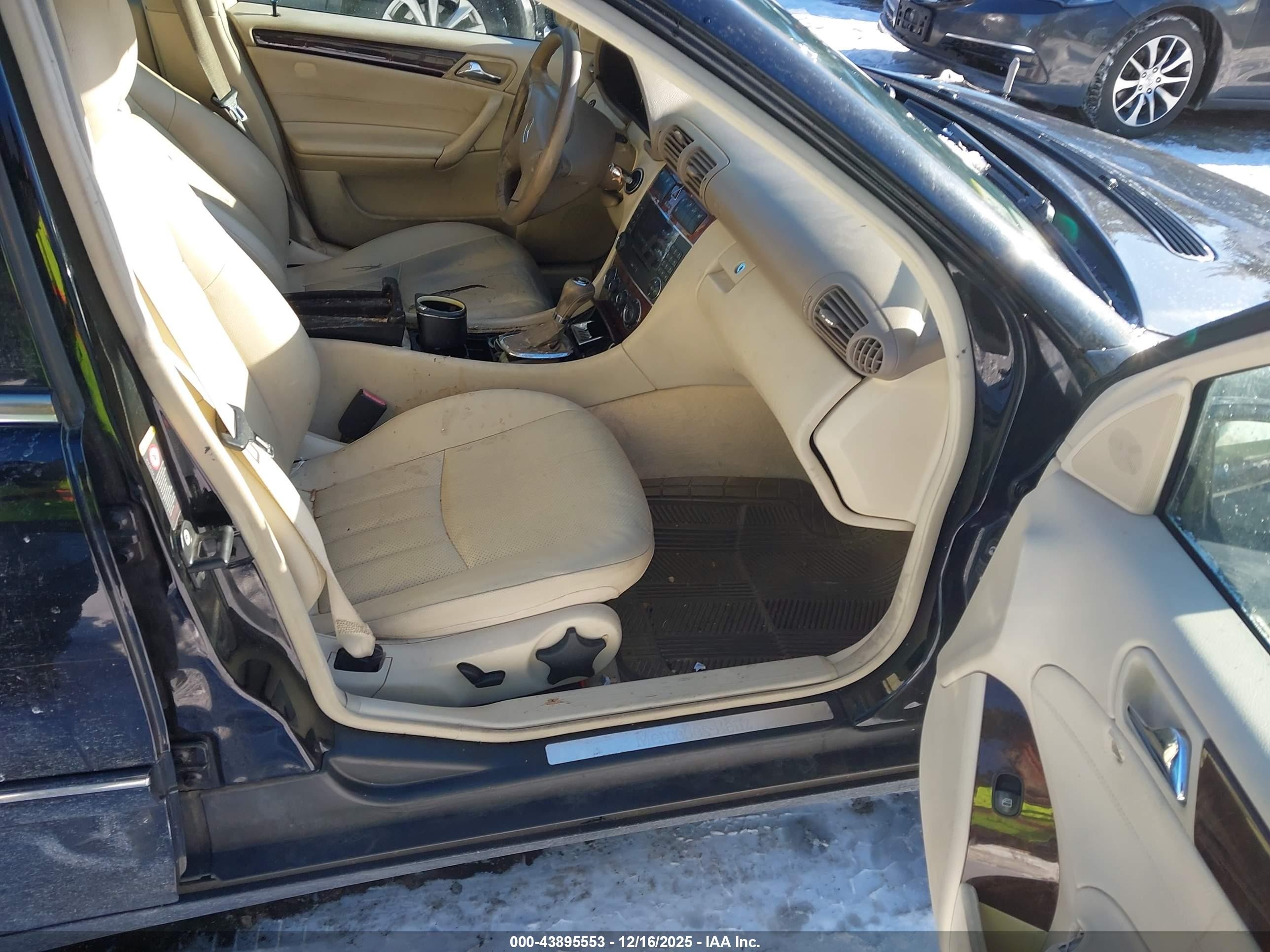 2005 Mercedes-benz C 240 Luxury 4matic Black vin: WDBRF81J85F673908