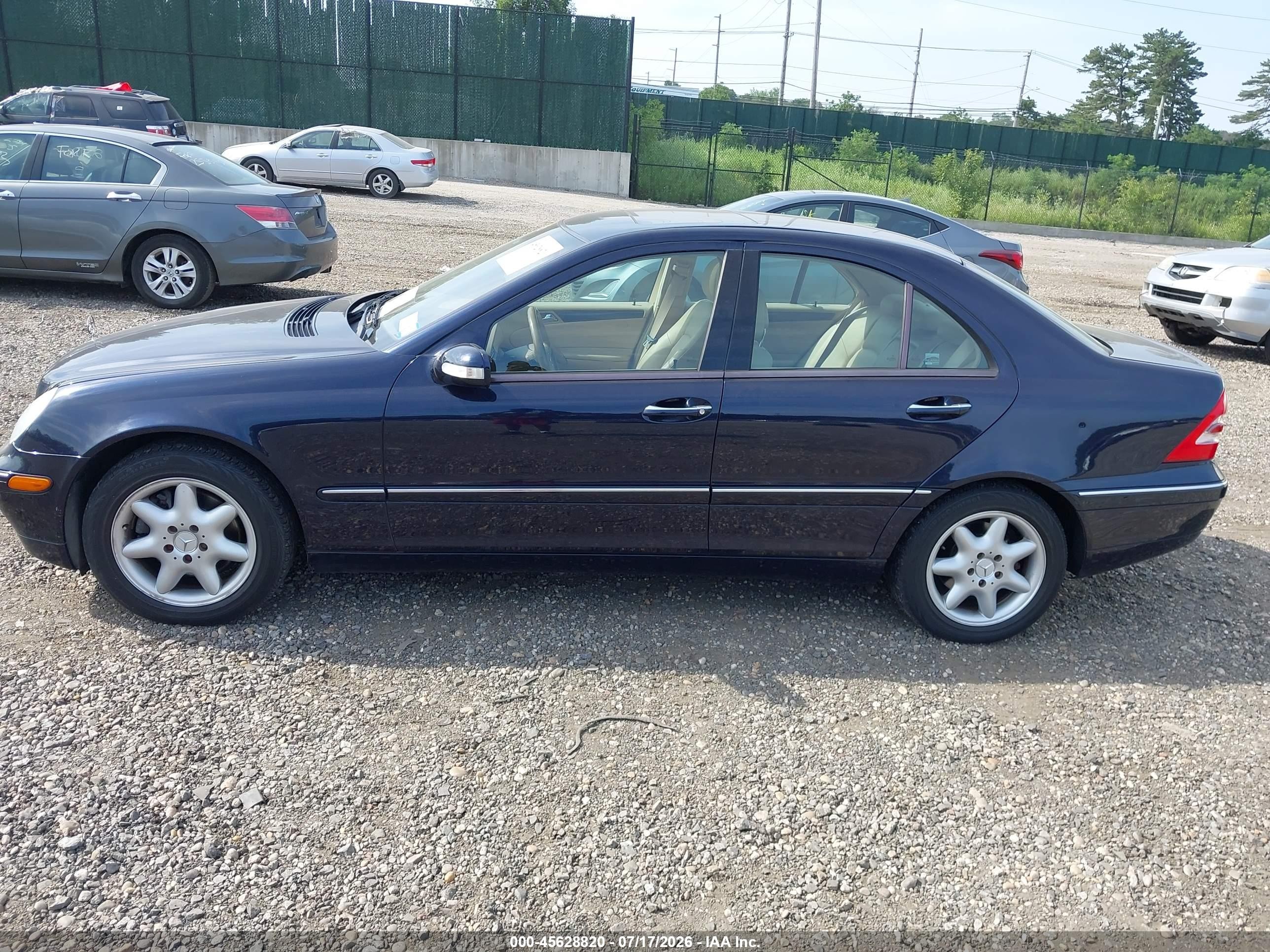 2003 Mercedes-benz C 240 4matic Blue vin: WDBRF81J93F430850