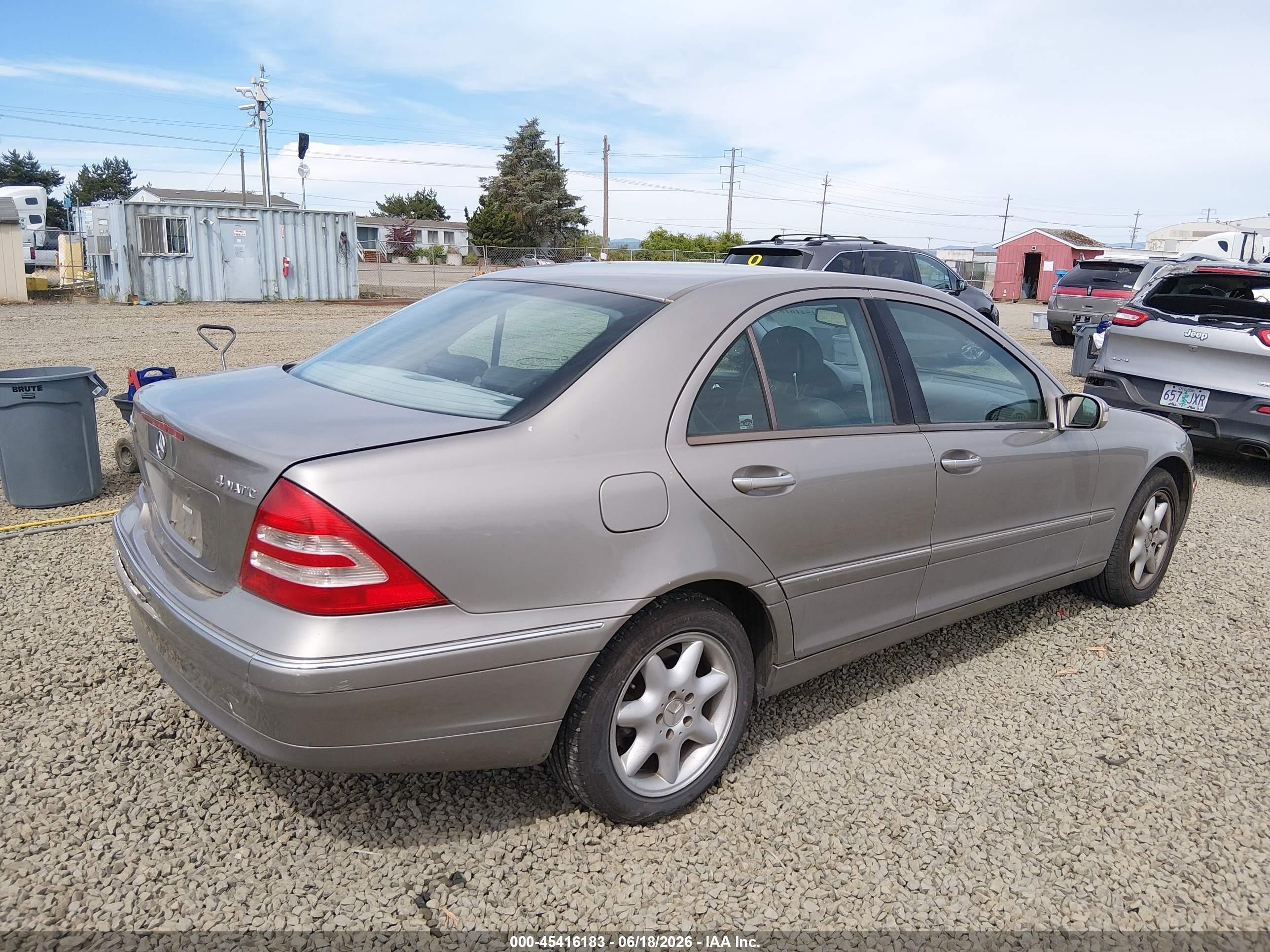 2003 Mercedes-benz C 240   Champagne vin: WDBRF81JX3F383232