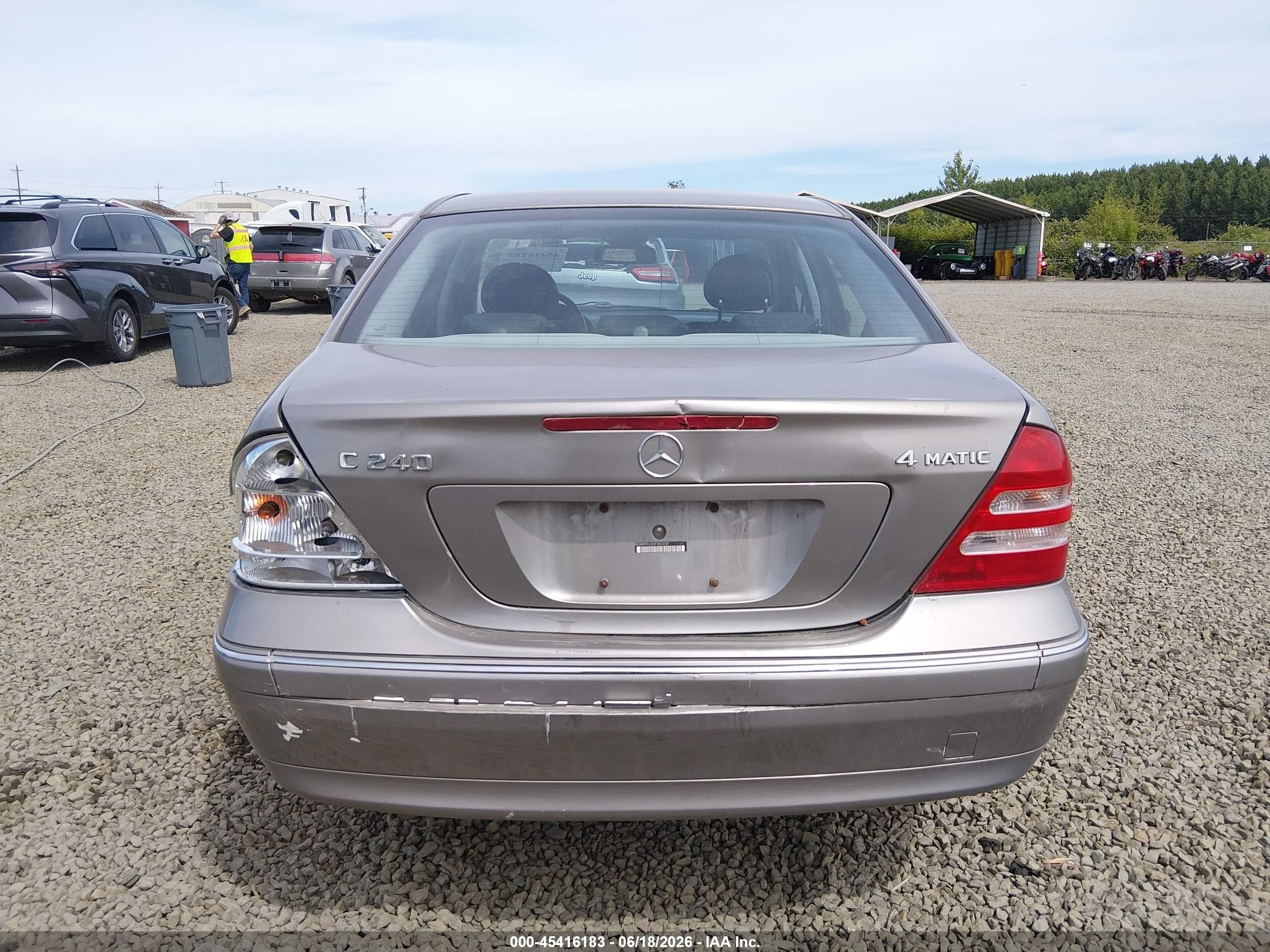 2003 Mercedes-benz C 240   Champagne vin: WDBRF81JX3F383232