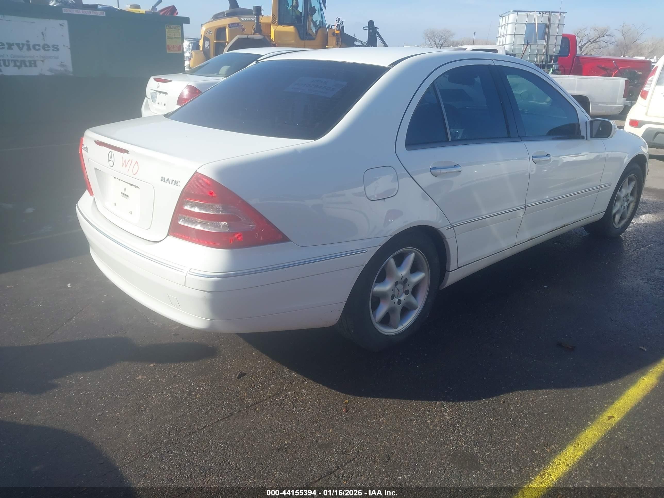 2004 Mercedes-benz C 240 4matic Белый vin: WDBRF81JX4F517514
