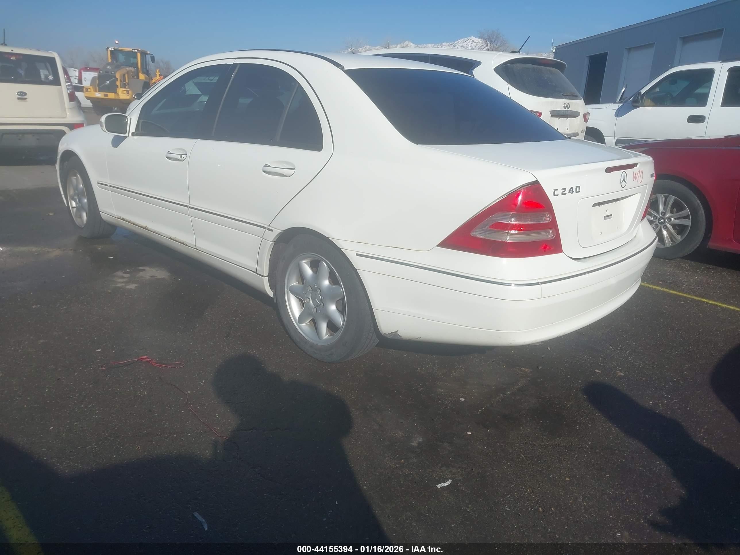 2004 Mercedes-benz C 240 4matic Белый vin: WDBRF81JX4F517514