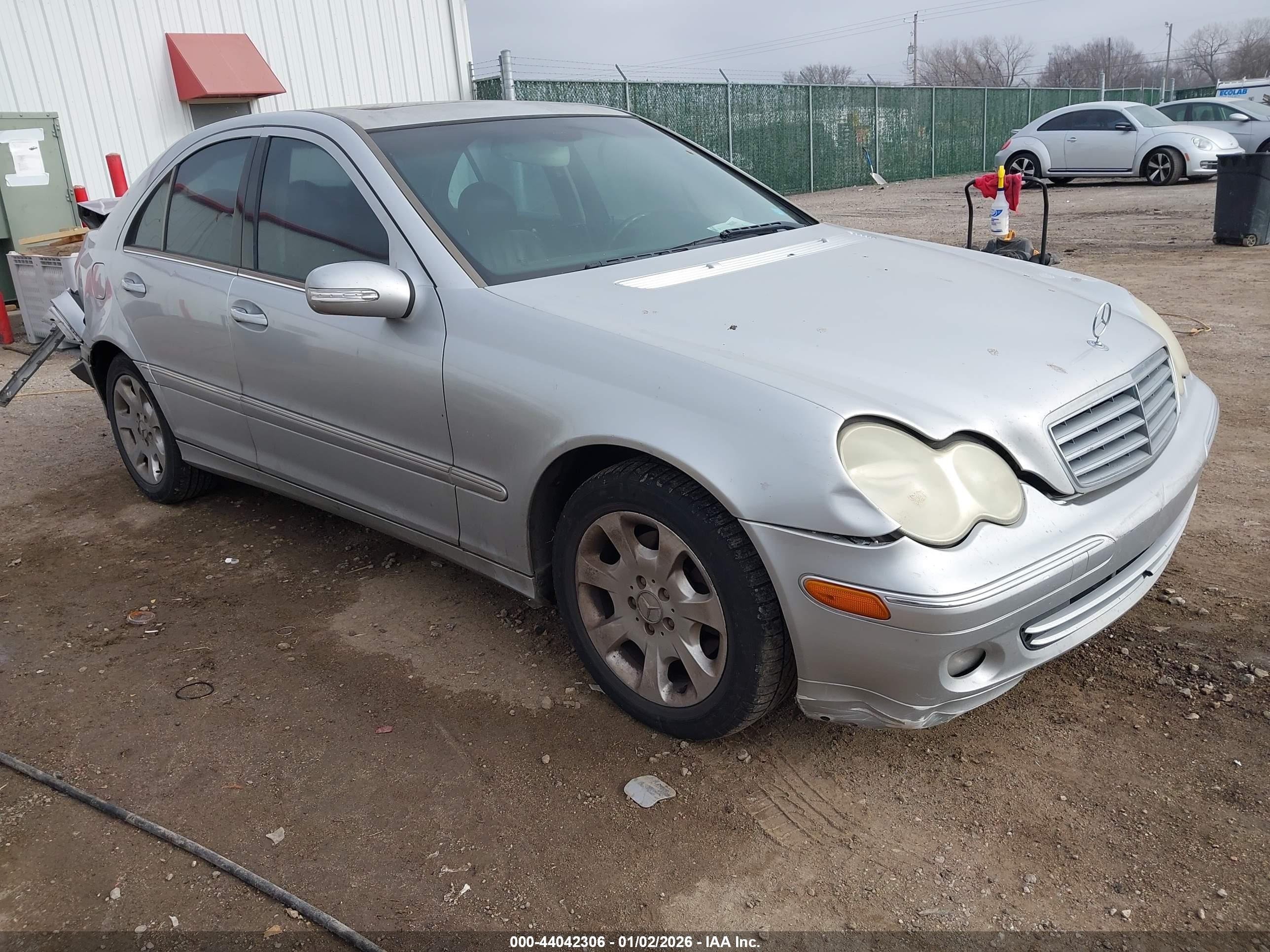 2005 Mercedes-benz C 240 Luxury 4matic Серый vin: WDBRF81JX5F669567