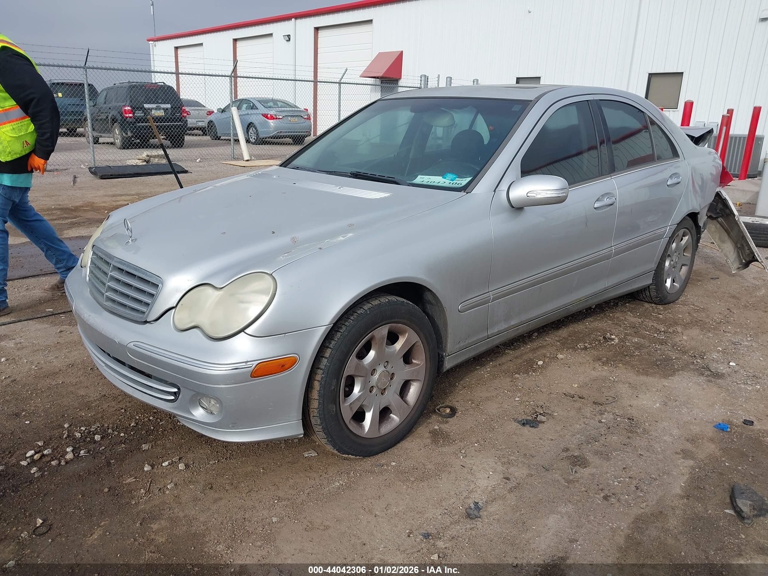 2005 Mercedes-benz C 240 Luxury 4matic Серый vin: WDBRF81JX5F669567