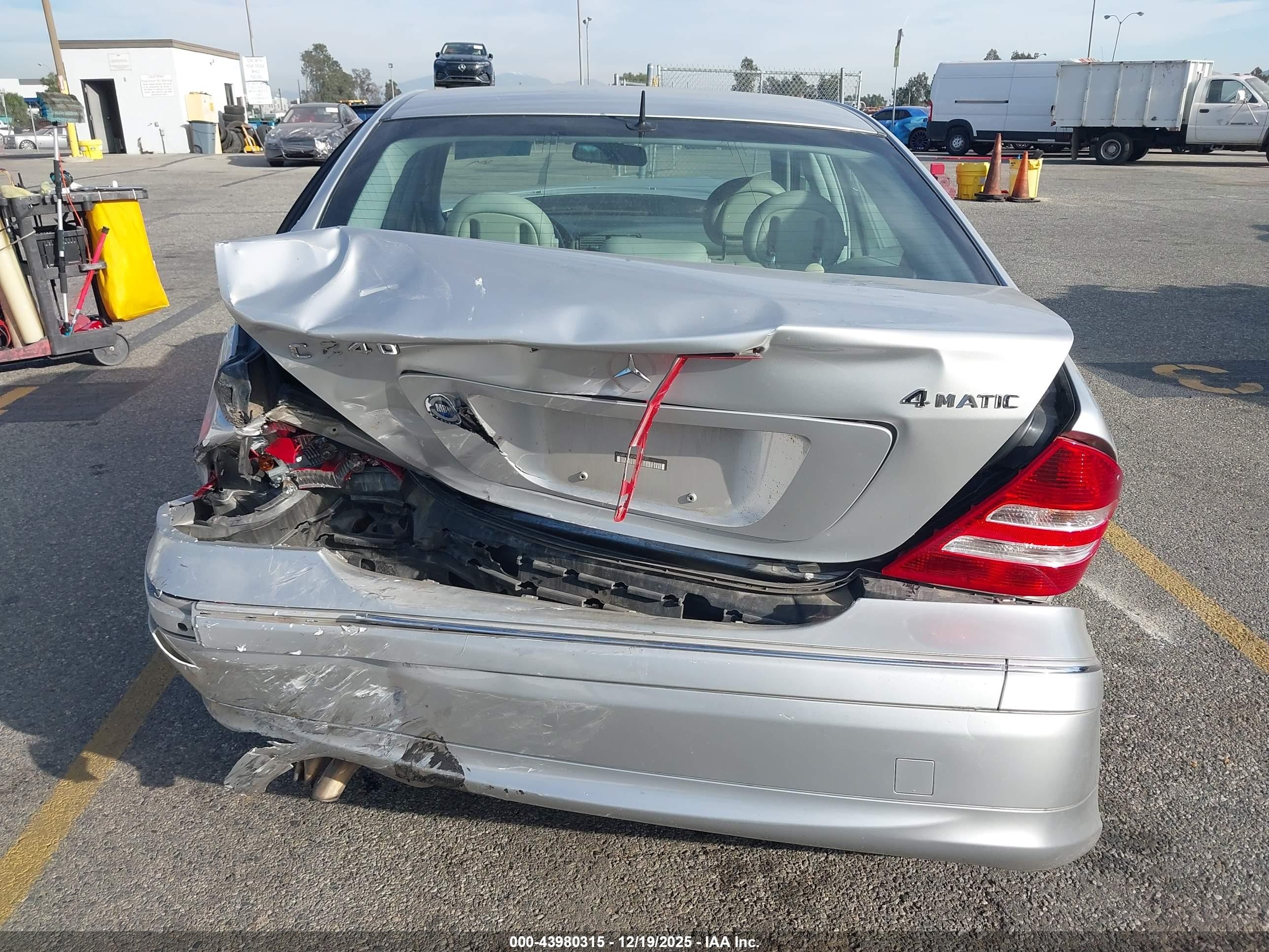 2005 Mercedes-benz C 240 Luxury 4matic Silver vin: WDBRF81JX5F677121