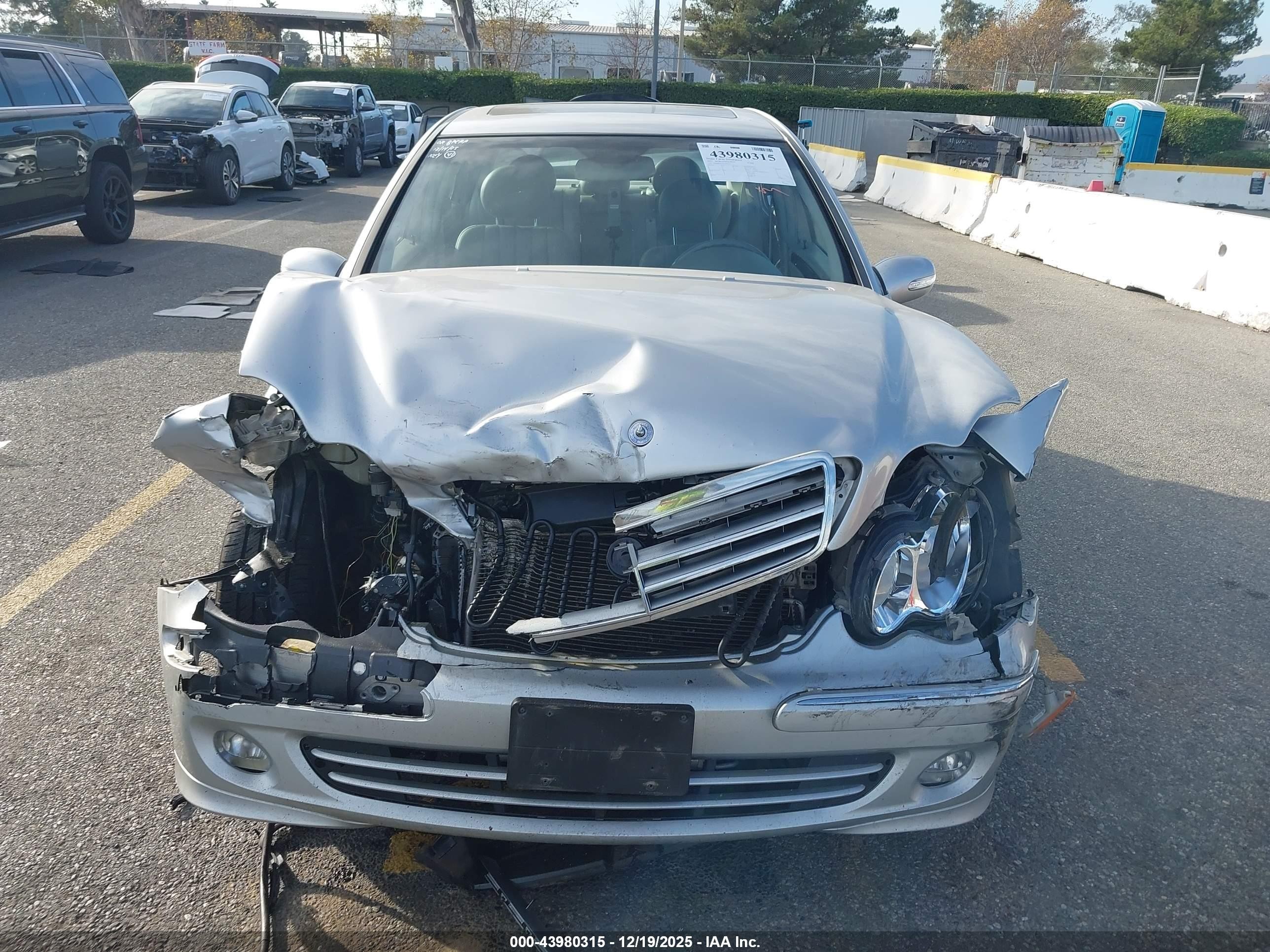 2005 Mercedes-benz C 240 Luxury 4matic Silver vin: WDBRF81JX5F677121