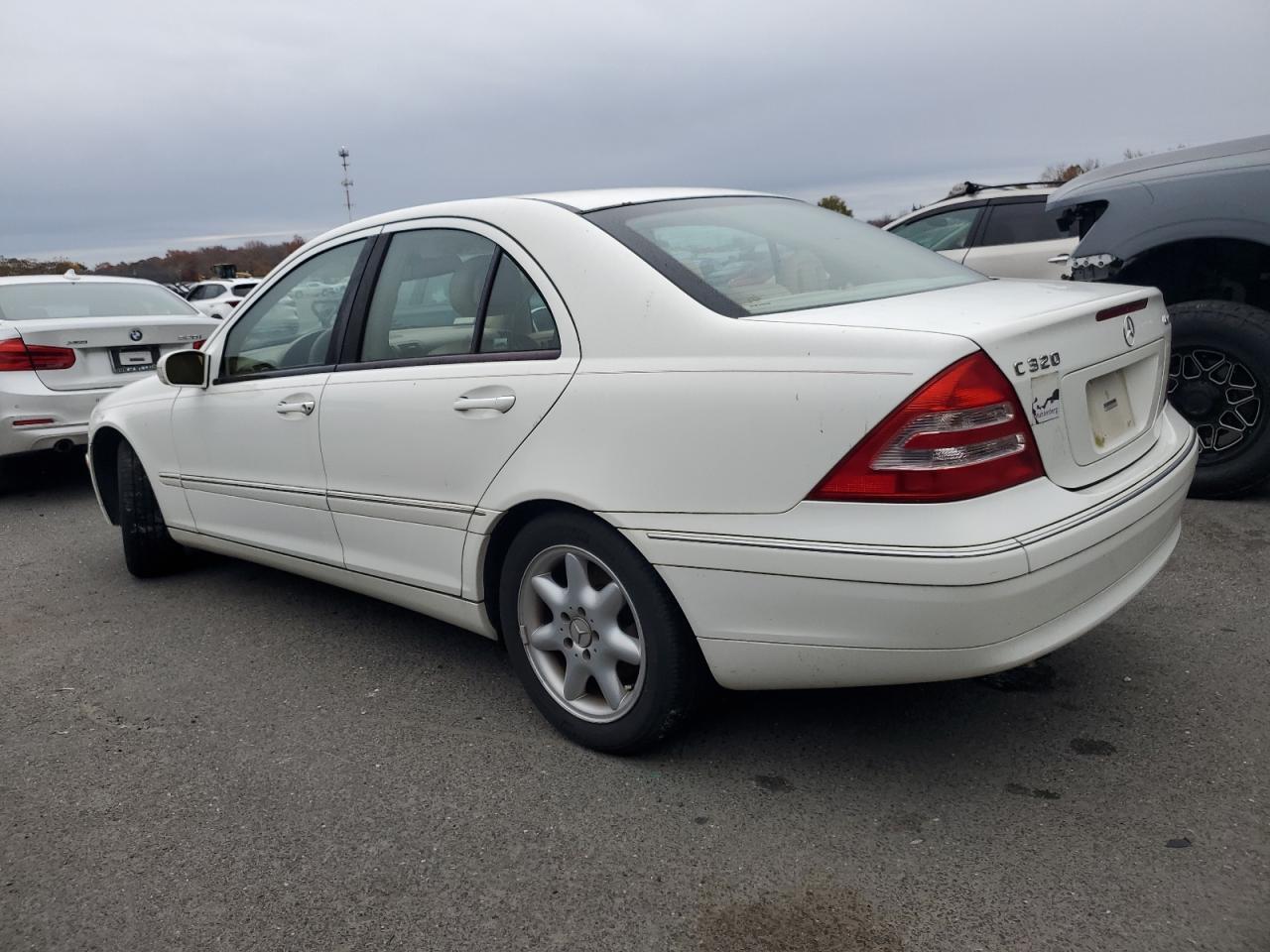 2004 Mercedes-benz C 320 4matic White vin: WDBRF84J04F545768