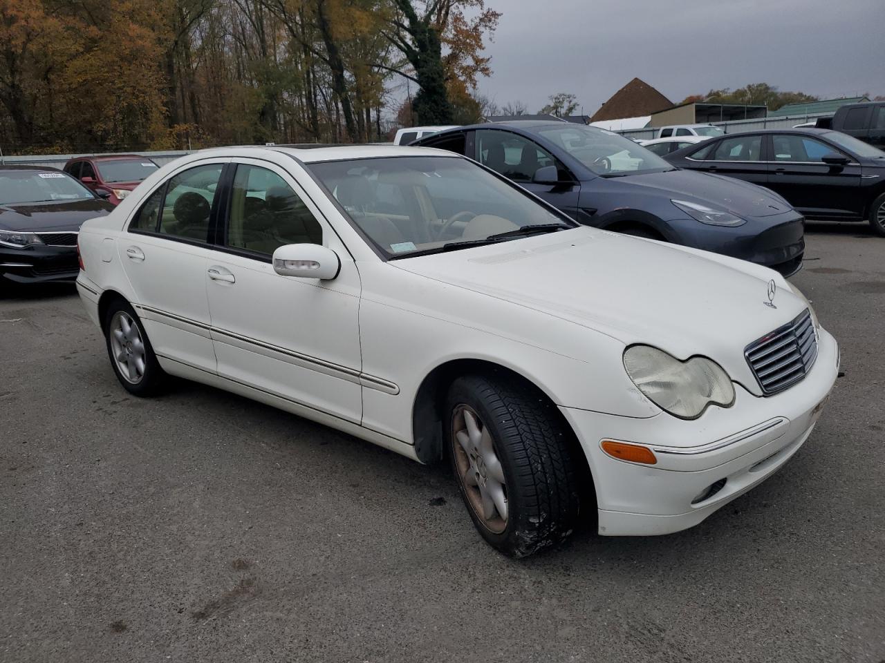 2004 Mercedes-benz C 320 4matic White vin: WDBRF84J04F545768