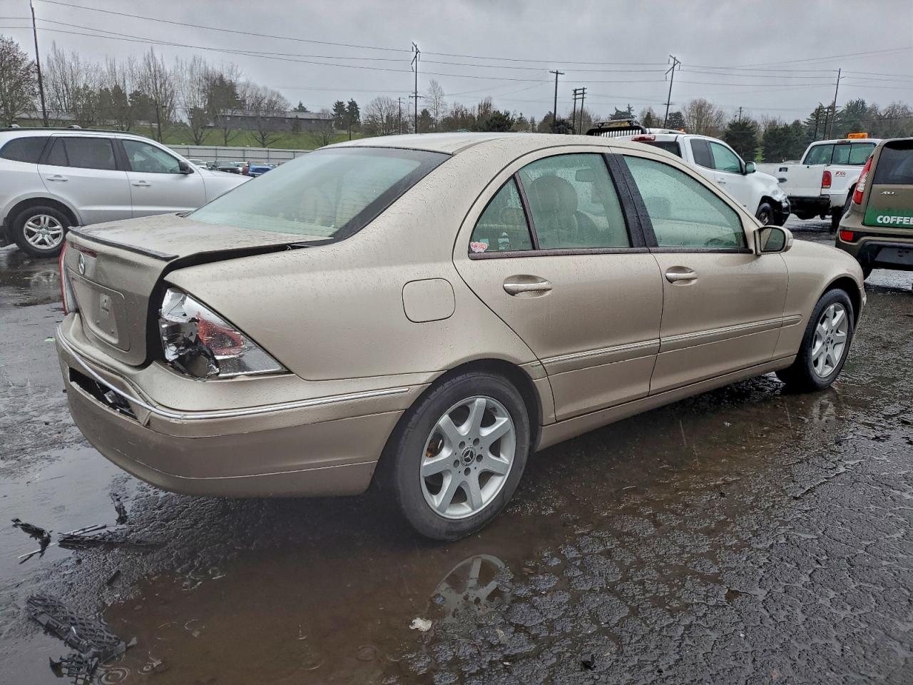 2004 Mercedes-benz C 320 4matic Бежевый vin: WDBRF84J34F498963