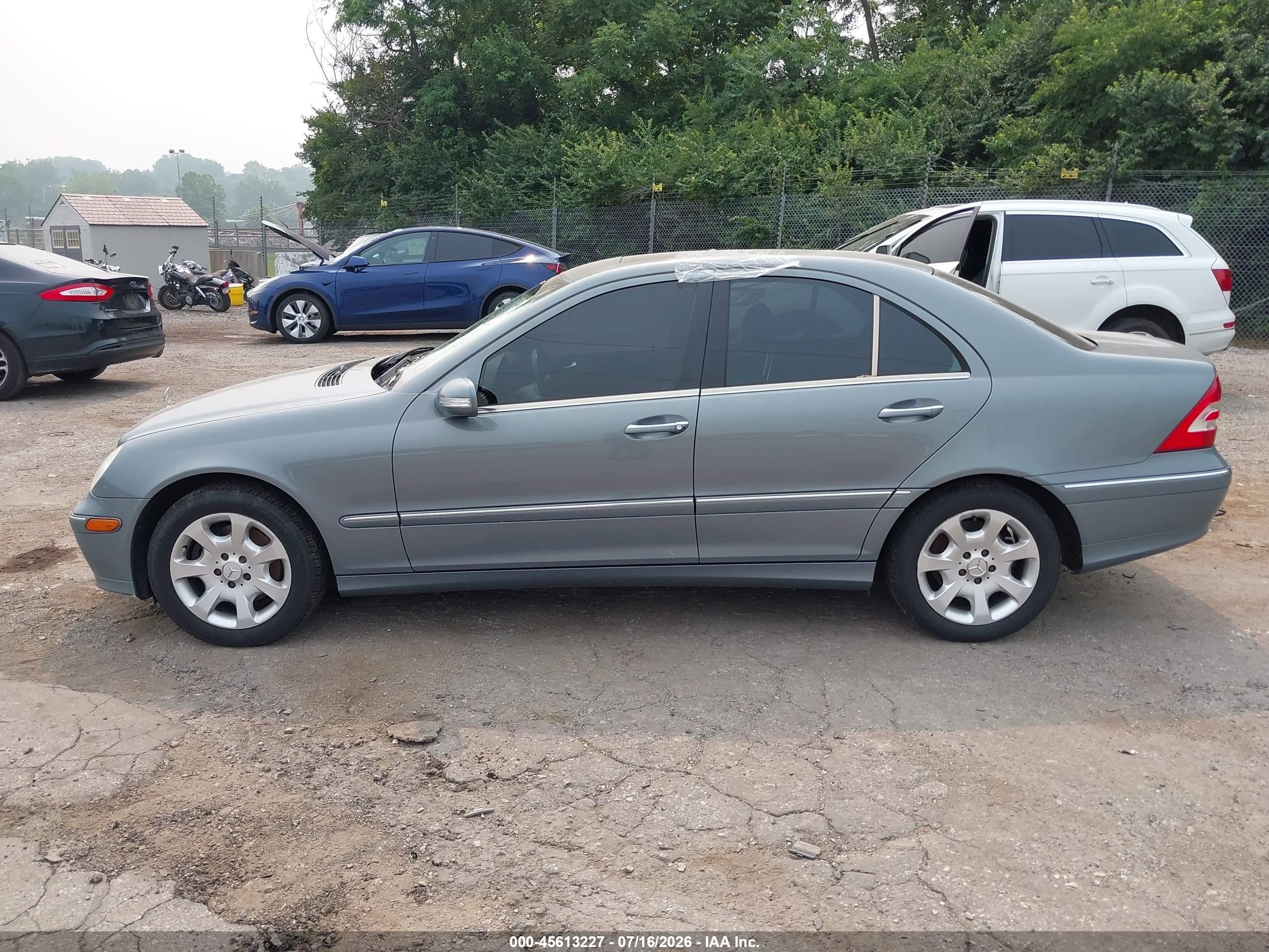 2005 Mercedes-benz C 320 Luxury 4matic Blue vin: WDBRF84J95F650245