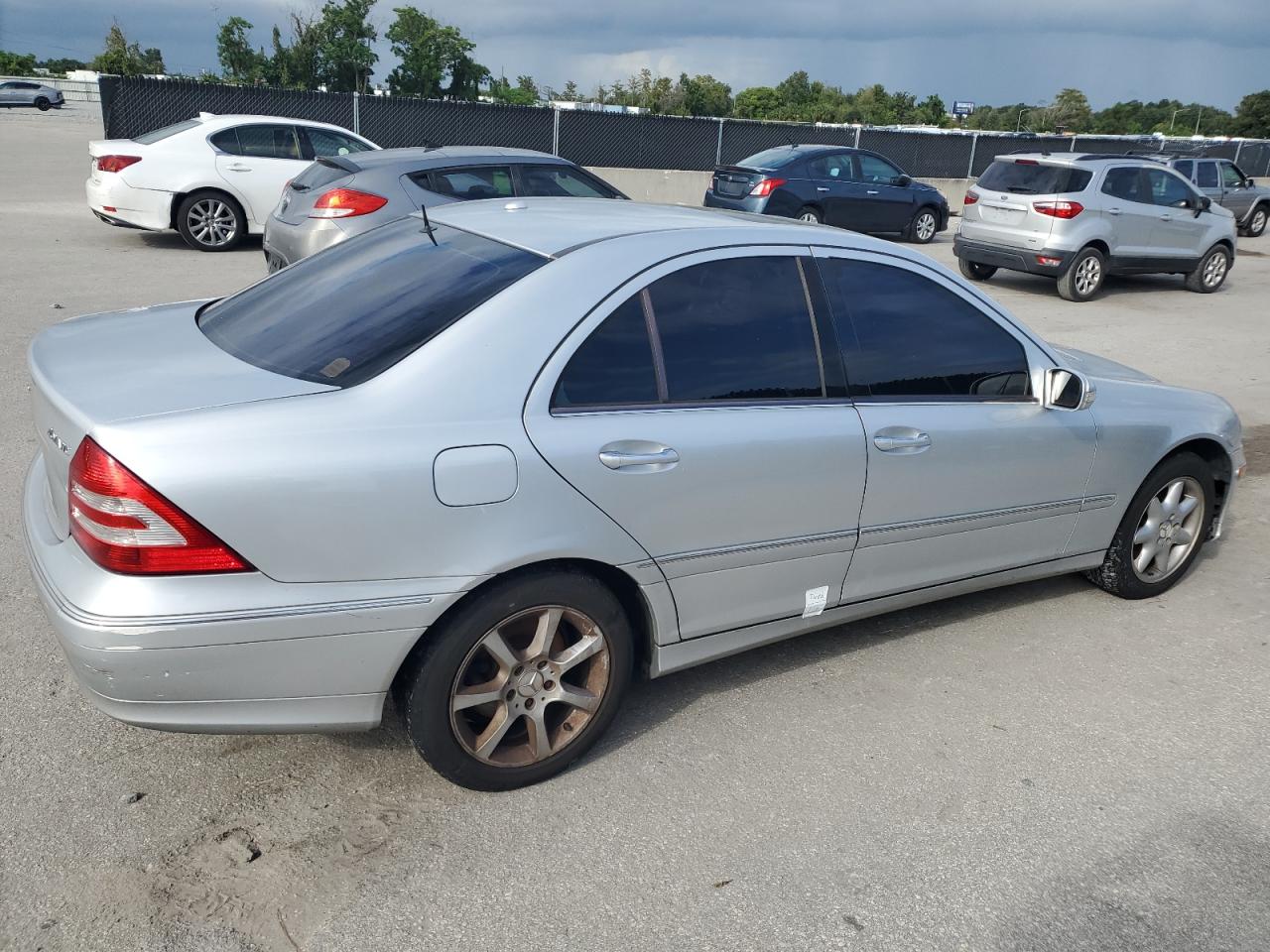 2007 Mercedes-benz C 350 4matic Серебряный vin: WDBRF87H77F852528