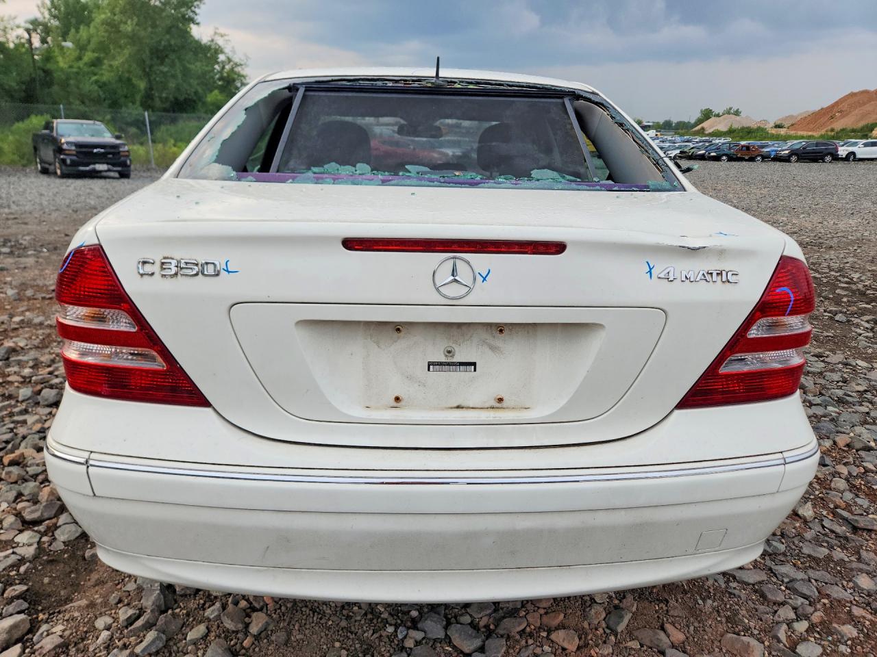 2006 Mercedes-benz C 350 4matic White vin: WDBRF87J96F786954