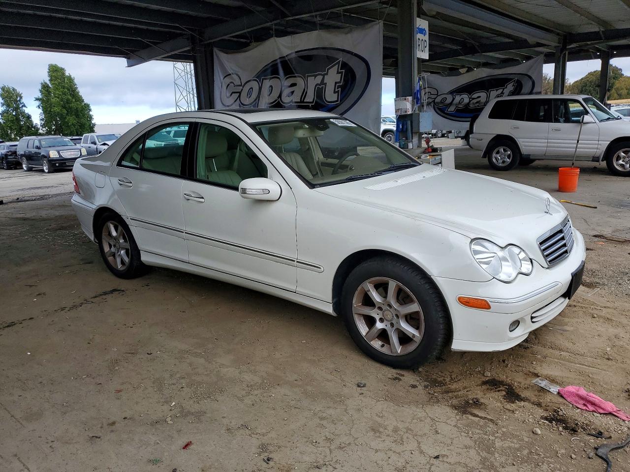2007 Mercedes-benz C 280 4matic White vin: WDBRF92H27F898135