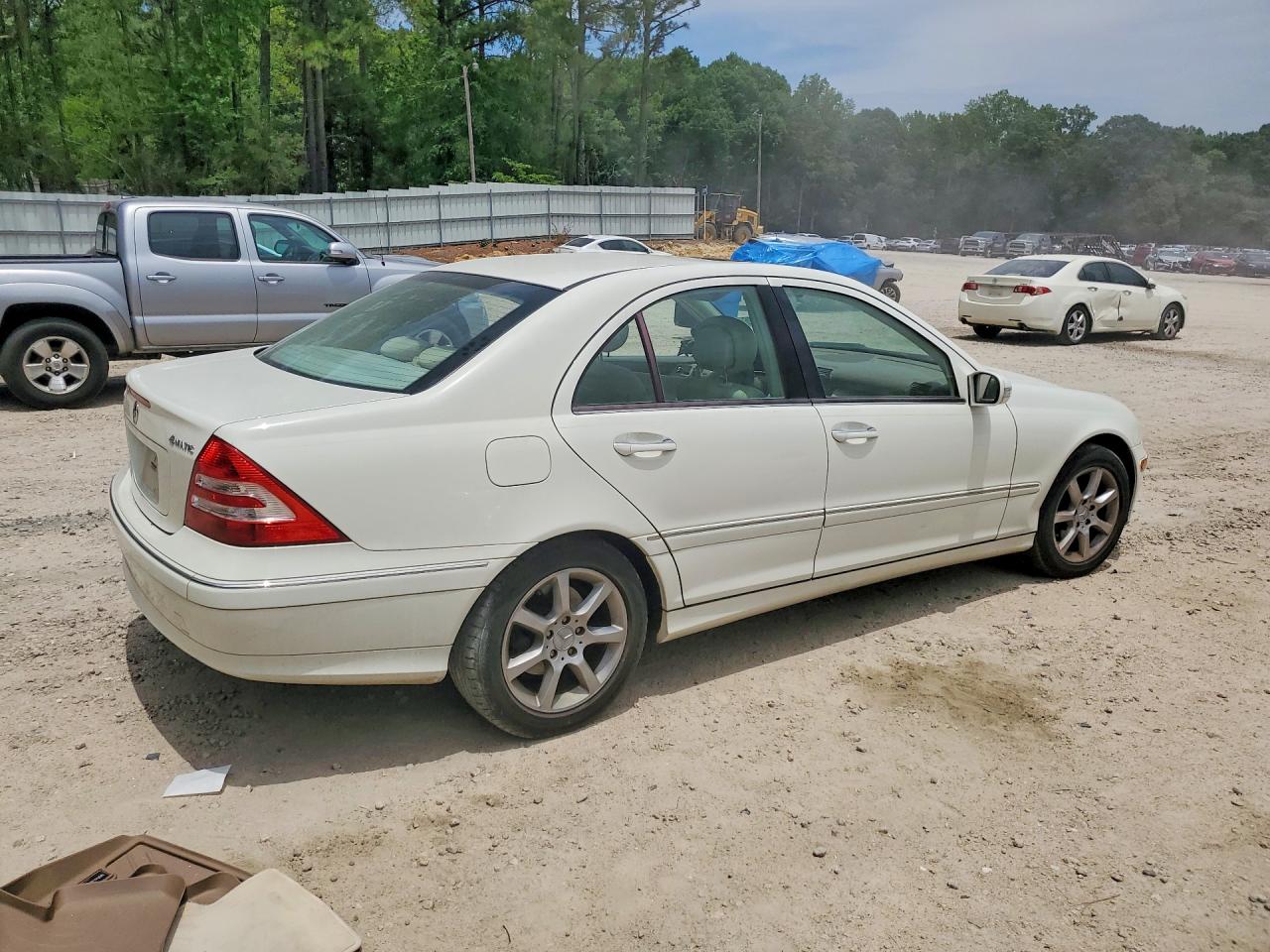 2007 Mercedes-benz C 280 4matic White vin: WDBRF92H57F914781