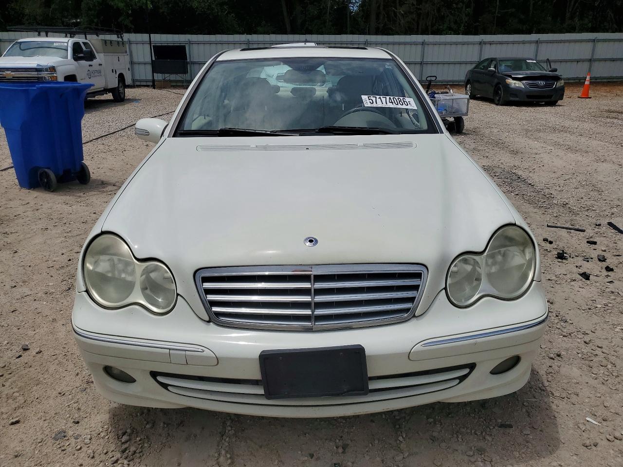 2007 Mercedes-benz C 280 4matic White vin: WDBRF92H57F914781