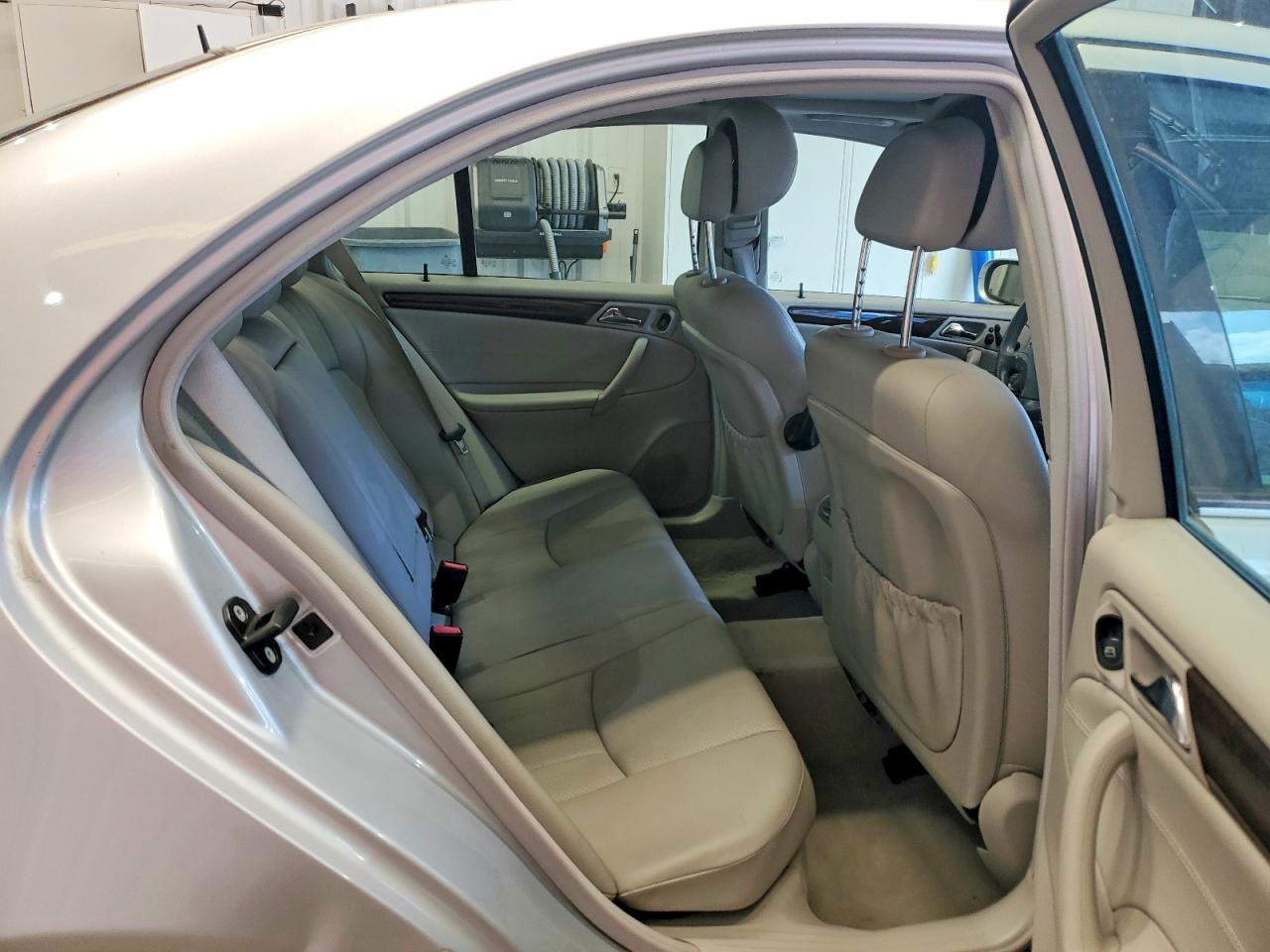 2007 Mercedes-benz C 280 4matic Серебряный vin: WDBRF92H67F850640