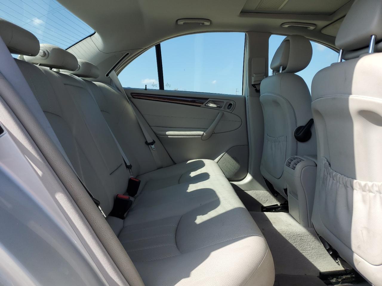 2007 Mercedes-benz C 280 4matic Серебряный vin: WDBRF92H67F876462