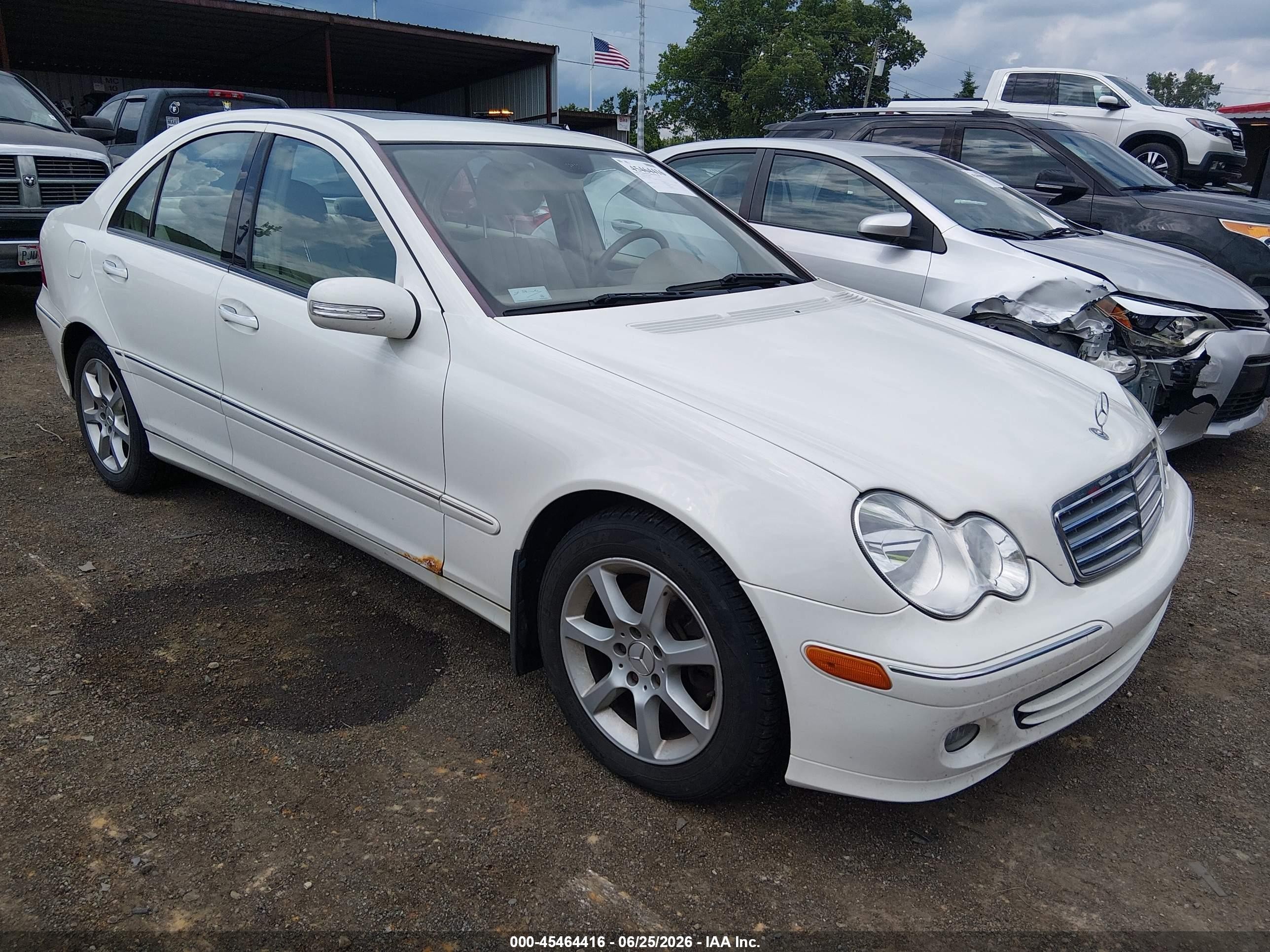 2007 Mercedes-benz C 280 Luxury 4matic White vin: WDBRF92H97F865956