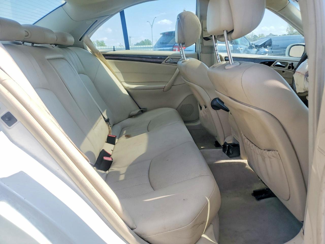 2007 Mercedes-benz C 280 4matic White vin: WDBRF92HX7F875153