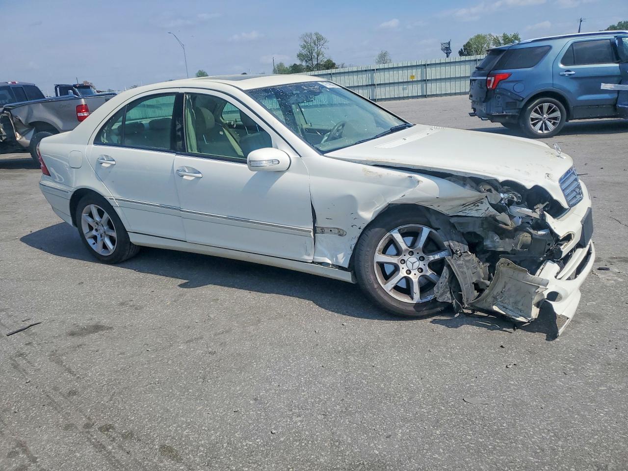 2007 Mercedes-benz C 280 4matic White vin: WDBRF92HX7F875153
