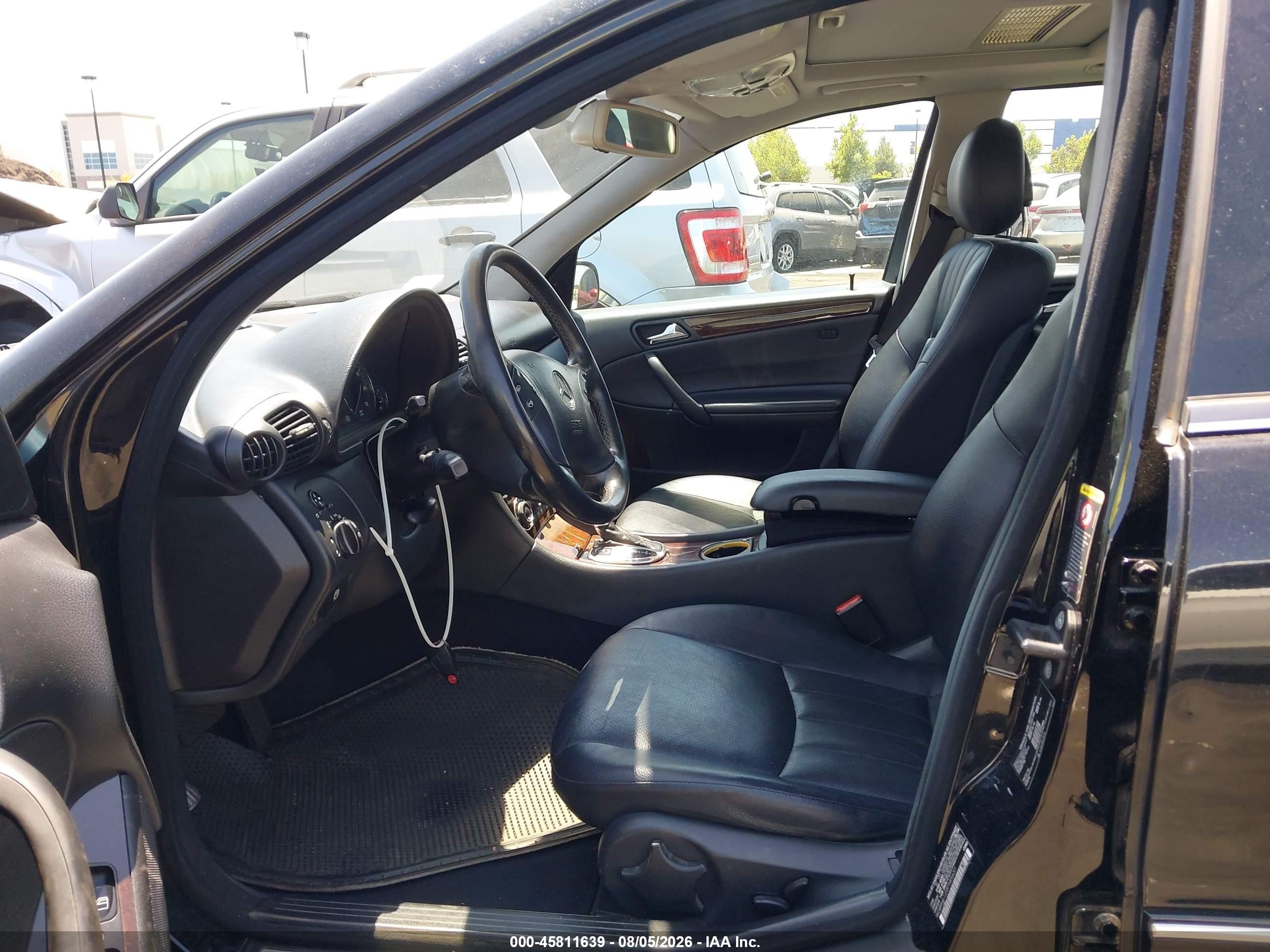 2005 Mercedes-benz C 240 Luxury Черный vin: WDBRH61J35F585637