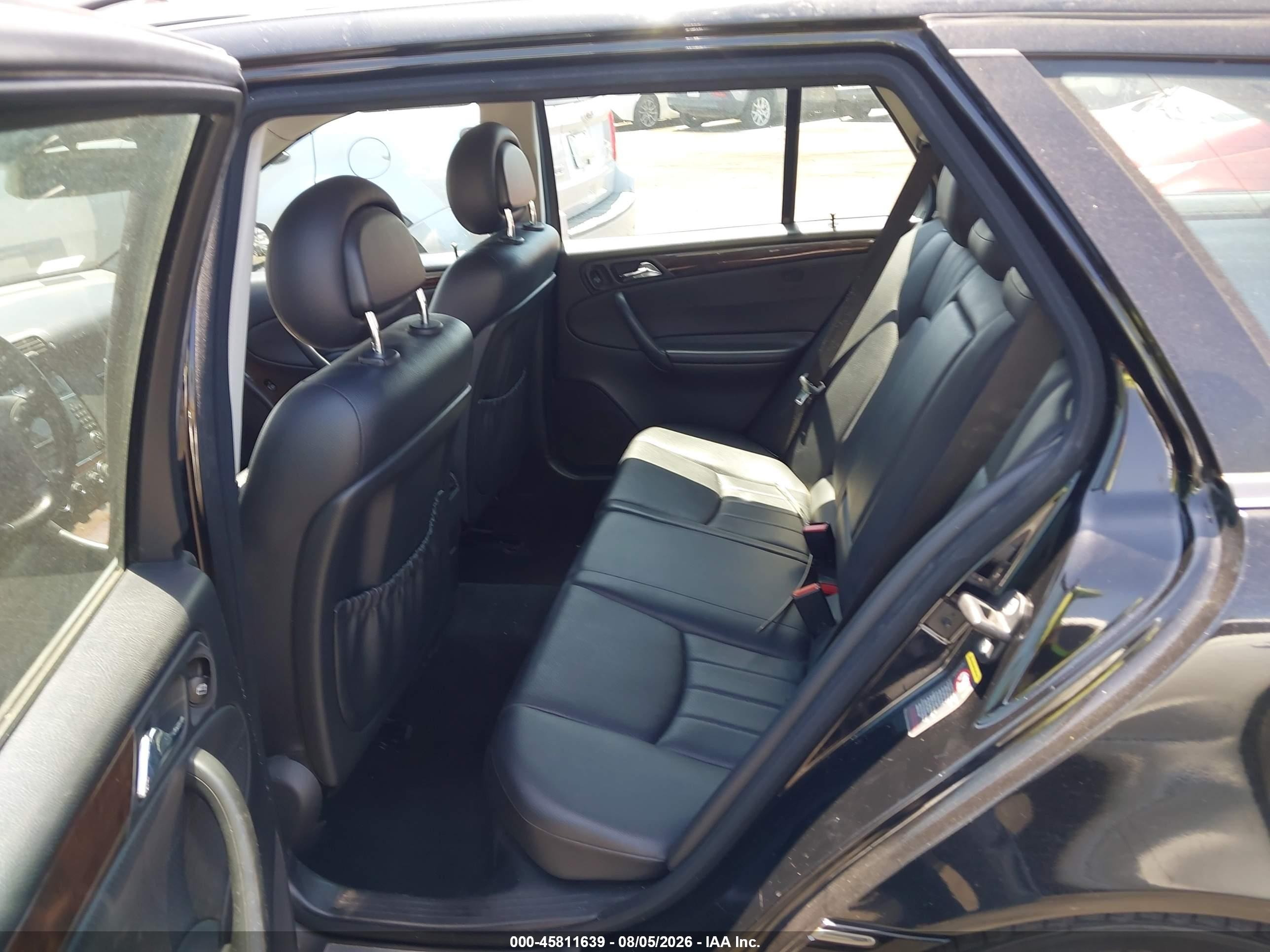 2005 Mercedes-benz C 240 Luxury Черный vin: WDBRH61J35F585637