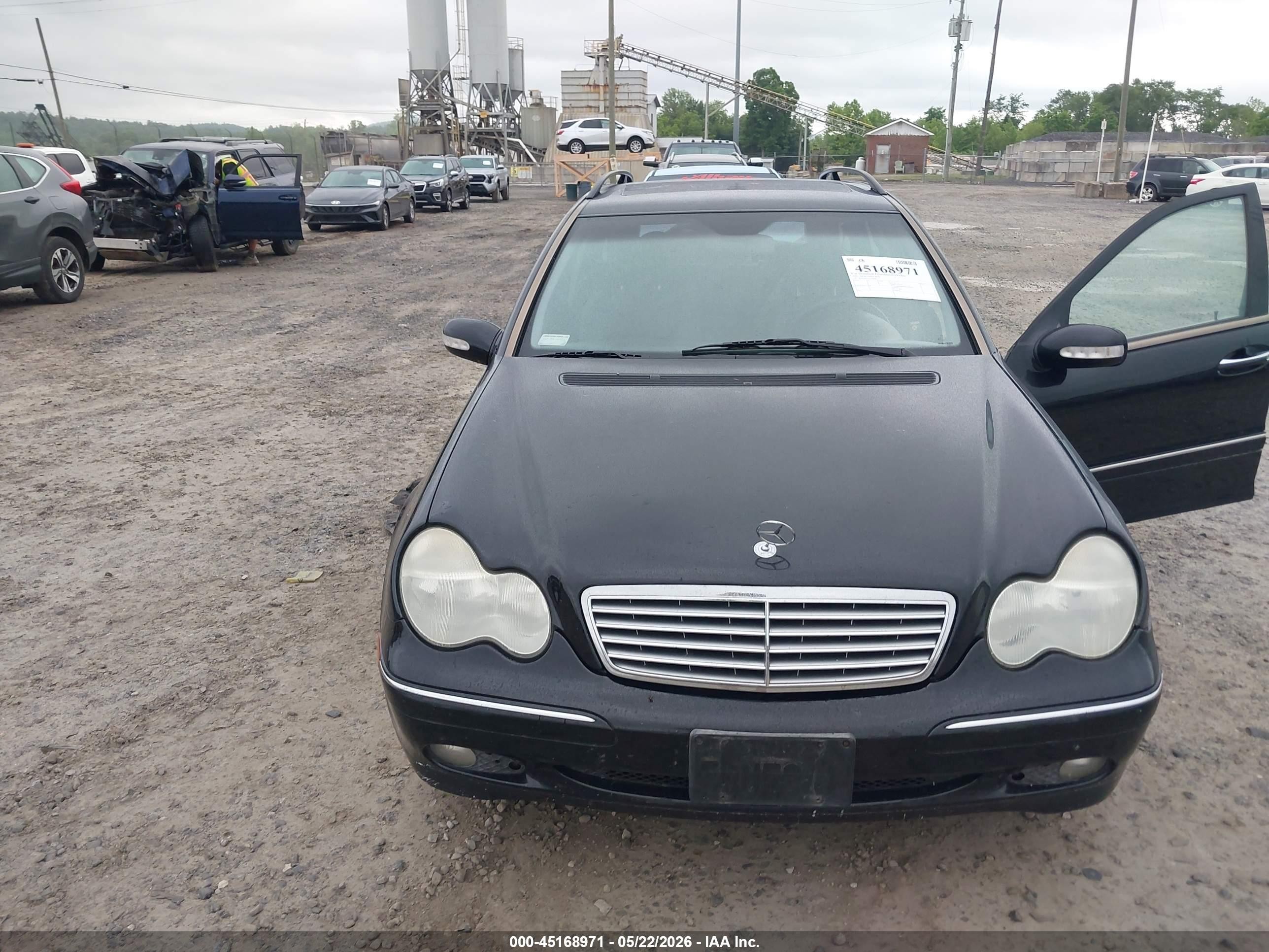 2003 Mercedes-benz C 240   Black vin: WDBRH61J53F369706