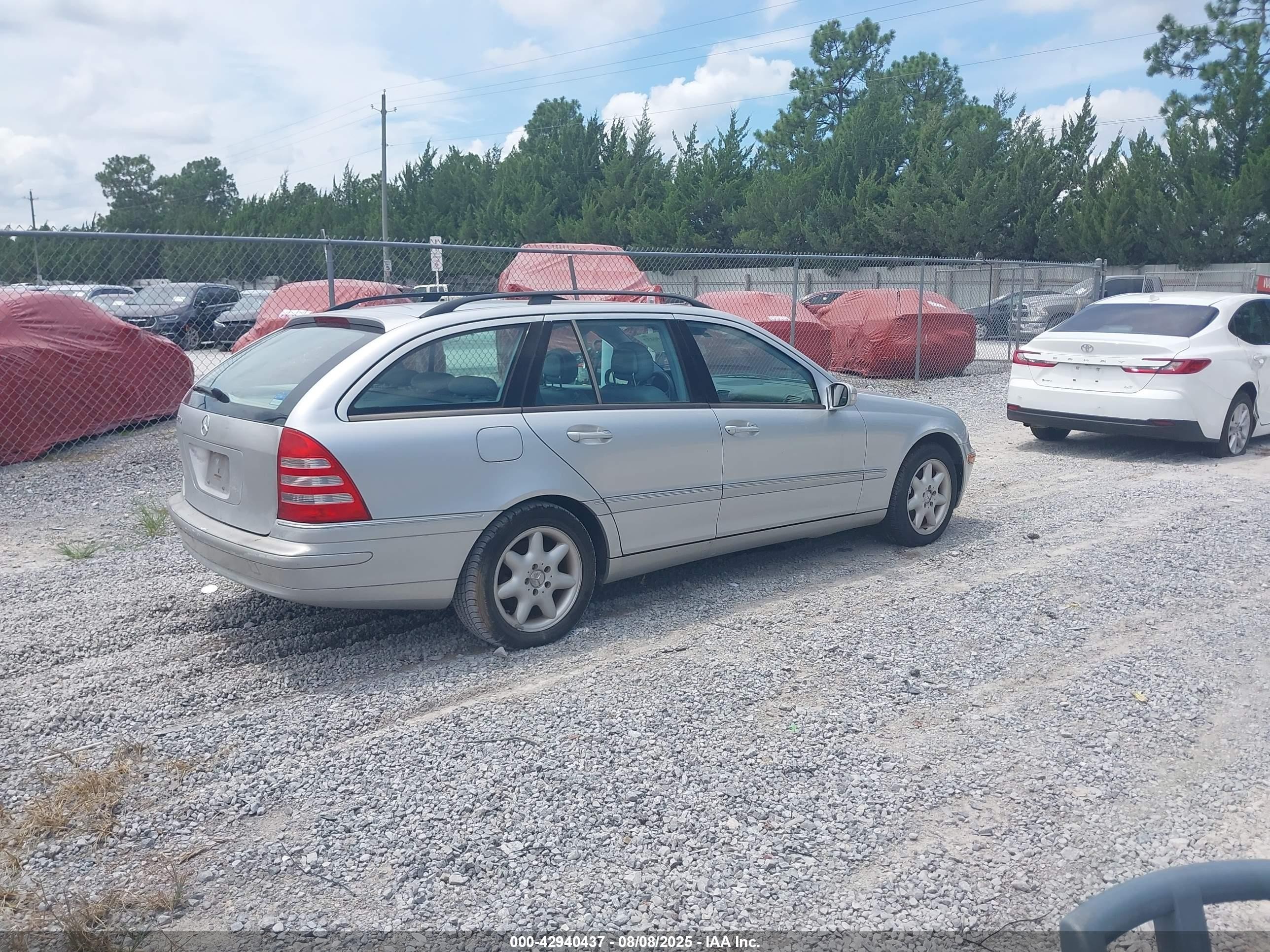 2003 Mercedes-benz C 240   Серебряный vin: WDBRH61J53F382570
