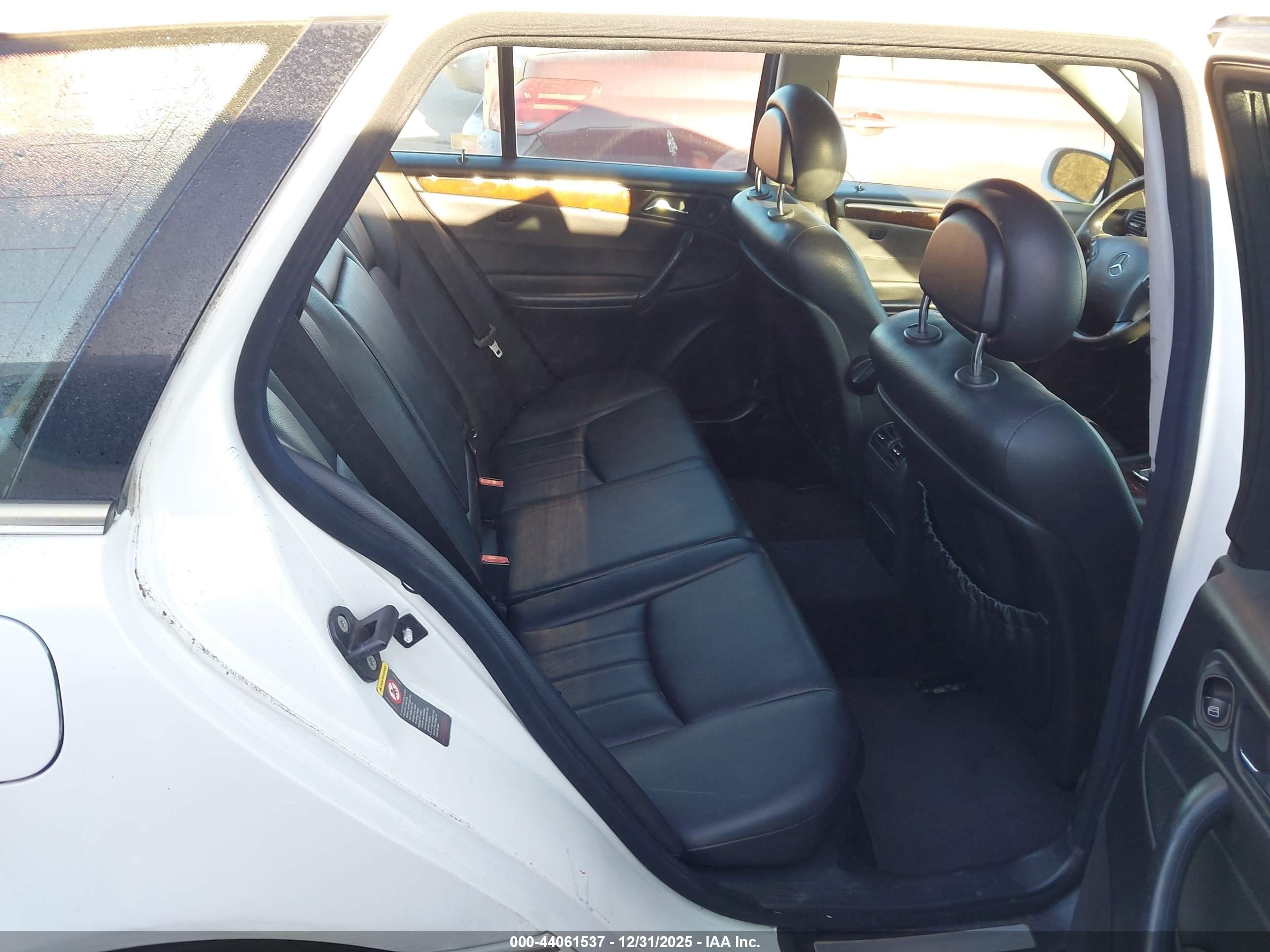 2005 Mercedes-benz C 240 Luxury White vin: WDBRH61J55F595425