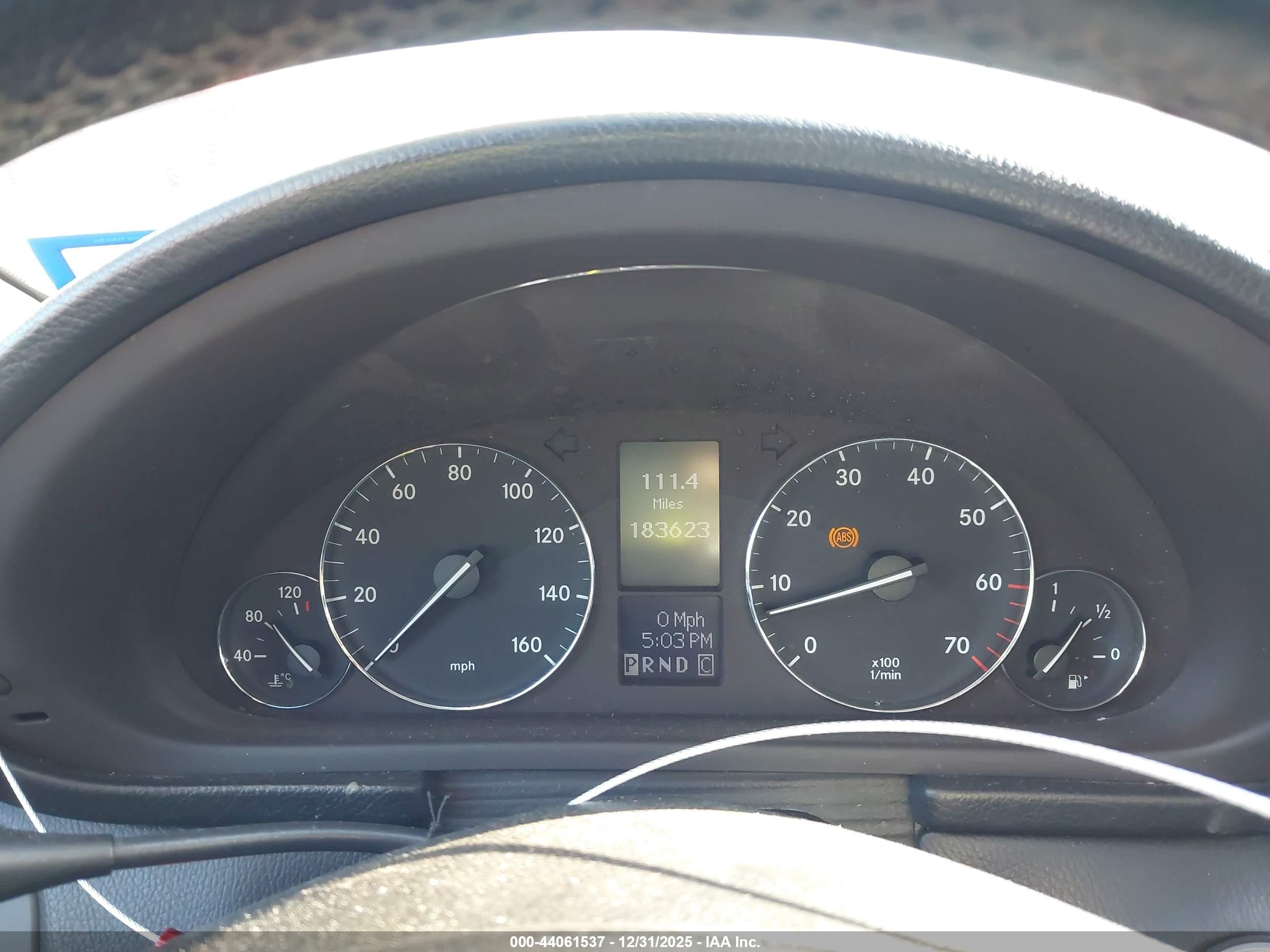 2005 Mercedes-benz C 240 Luxury White vin: WDBRH61J55F595425