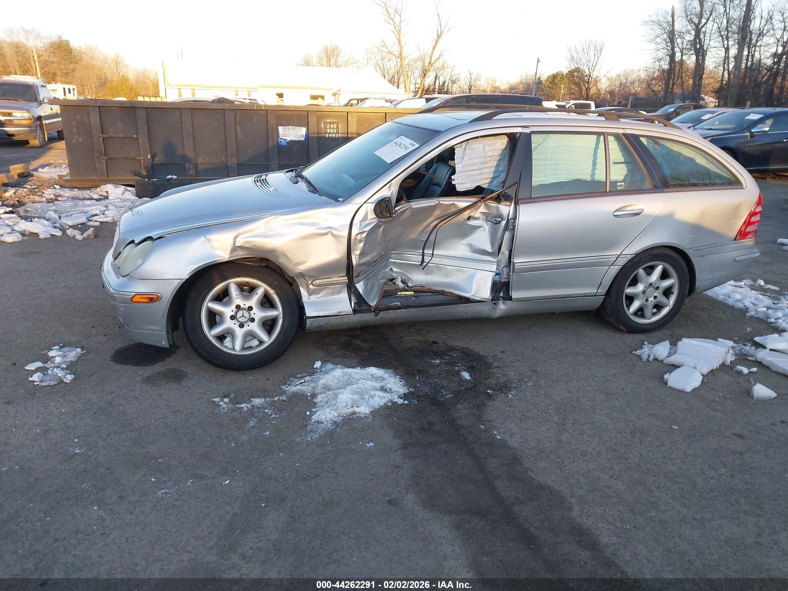 2003 Mercedes-benz C 240   Серебряный vin: WDBRH61J73F389892