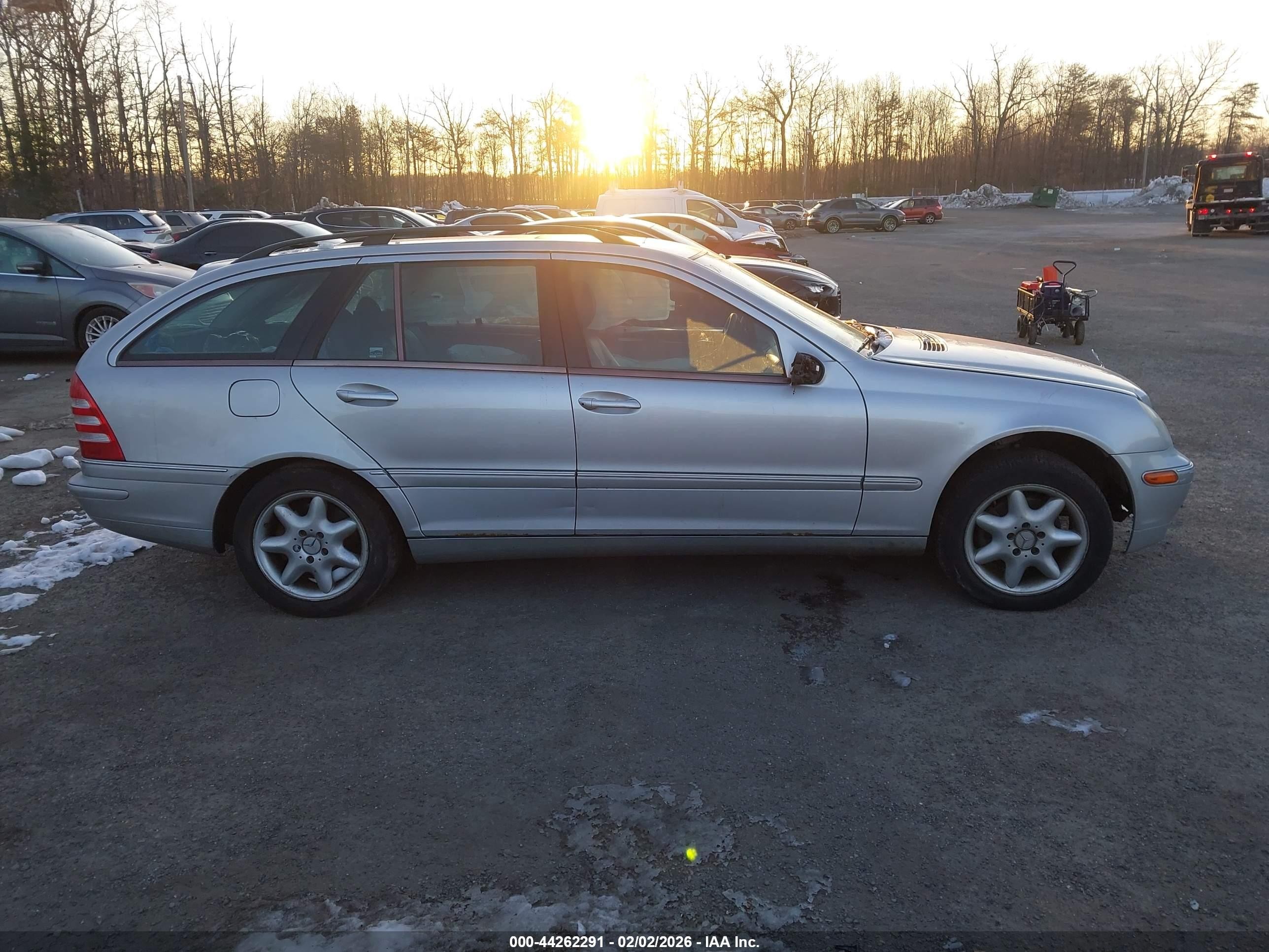 2003 Mercedes-benz C 240   Серебряный vin: WDBRH61J73F389892